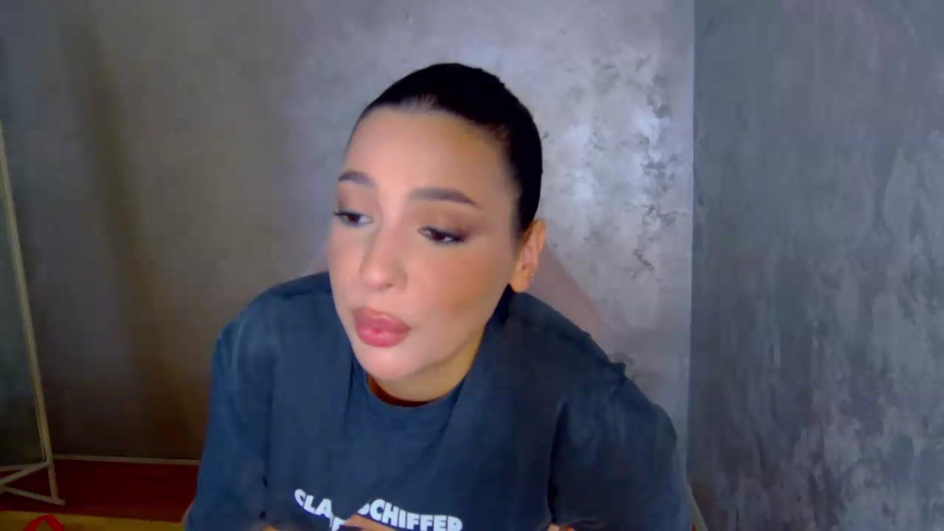 Gallery image thumbnail from meliiis_'s myfreecams stream on, 06/10/2026, 14:20 image 19 of 20