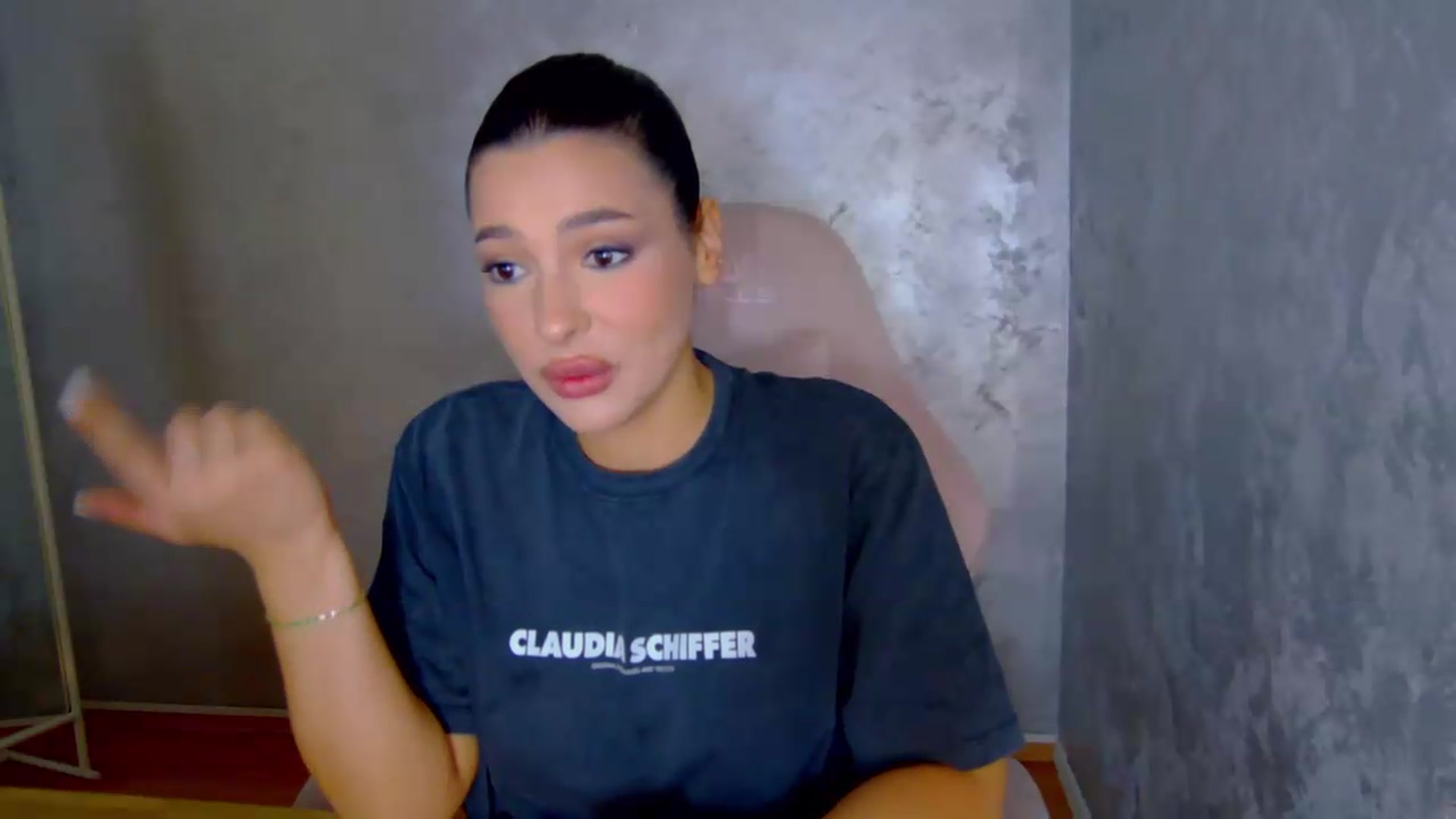 Gallery image thumbnail from meliiis_'s myfreecams stream on, 06/10/2026, 14:20 image 16 of 20