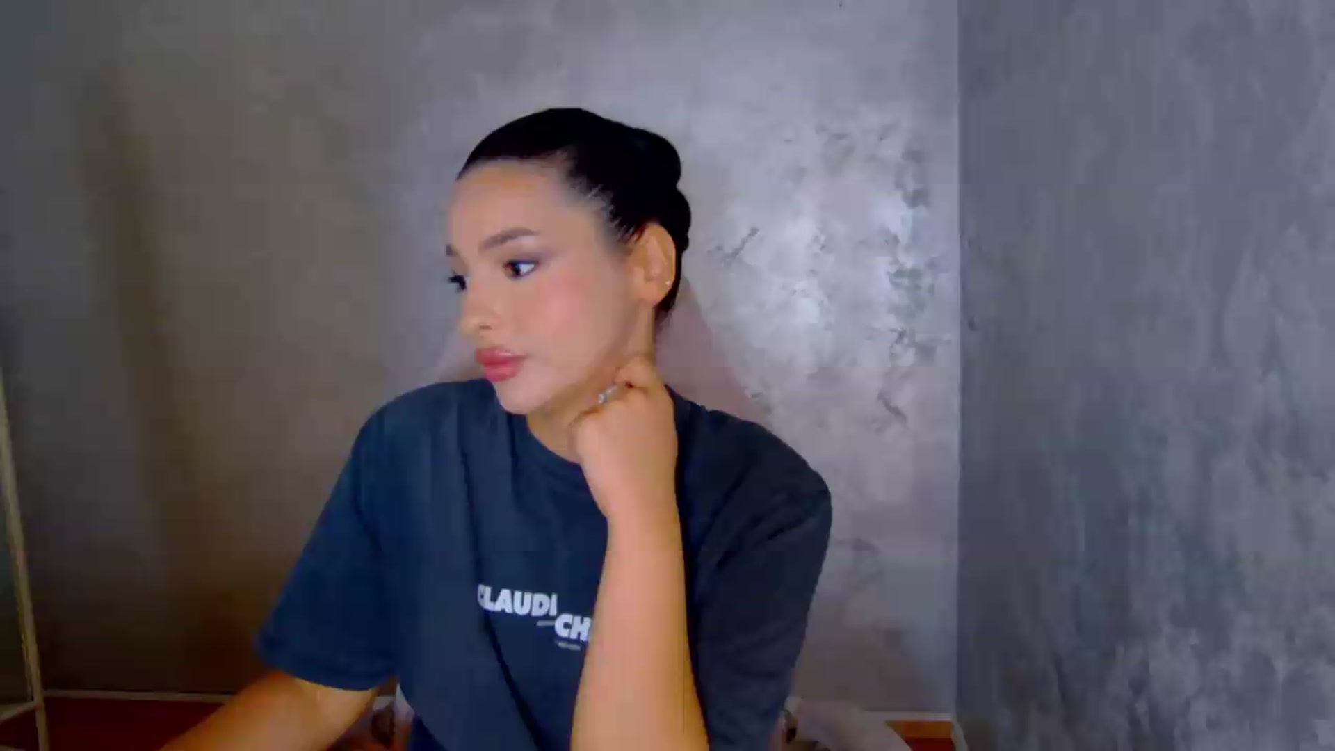 Gallery image thumbnail from meliiis_'s myfreecams stream on, 06/10/2026, 14:20 image 5 of 20
