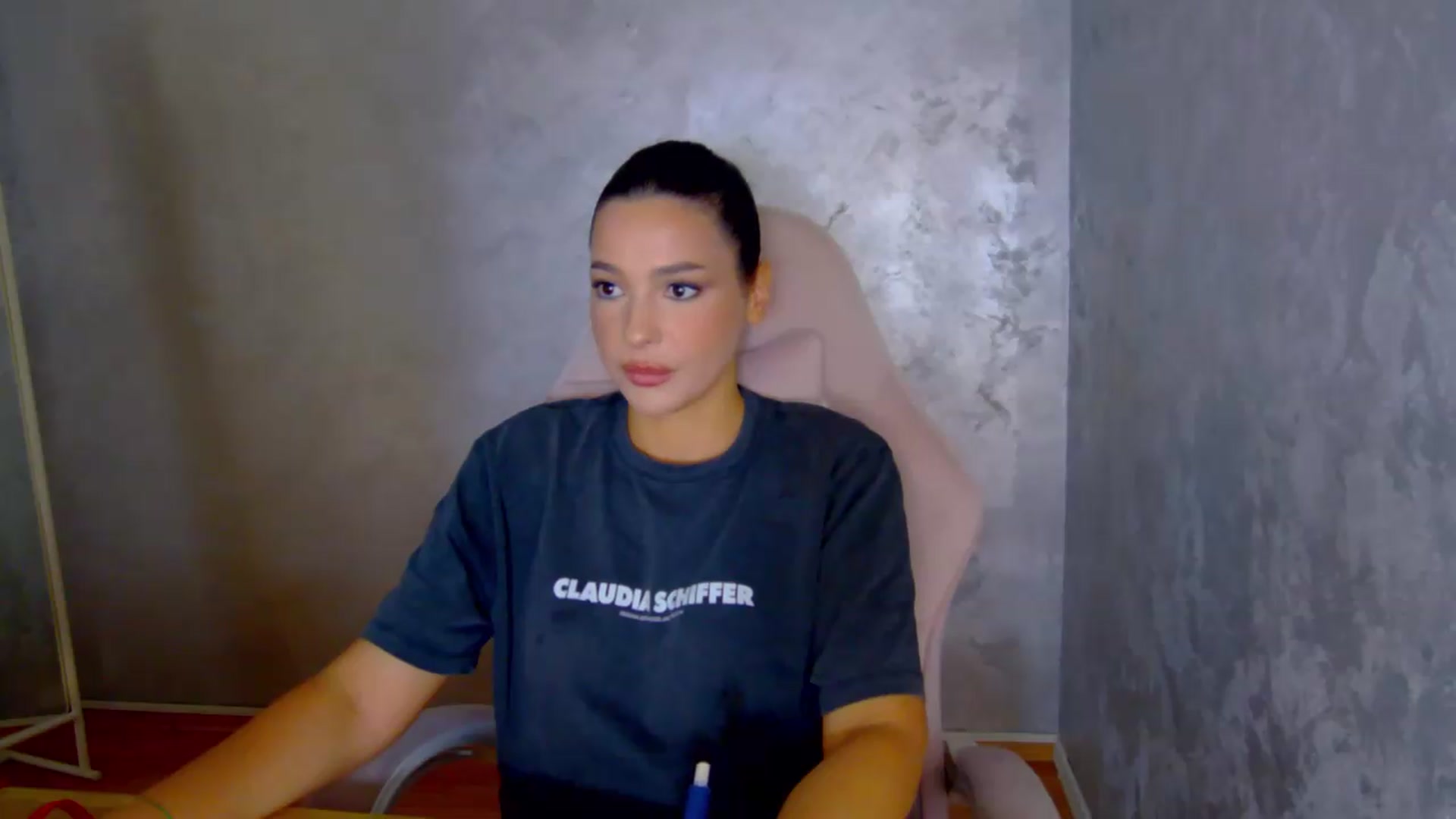 Gallery image thumbnail from meliiis_'s myfreecams stream on, 06/10/2026, 14:20 image 17 of 20