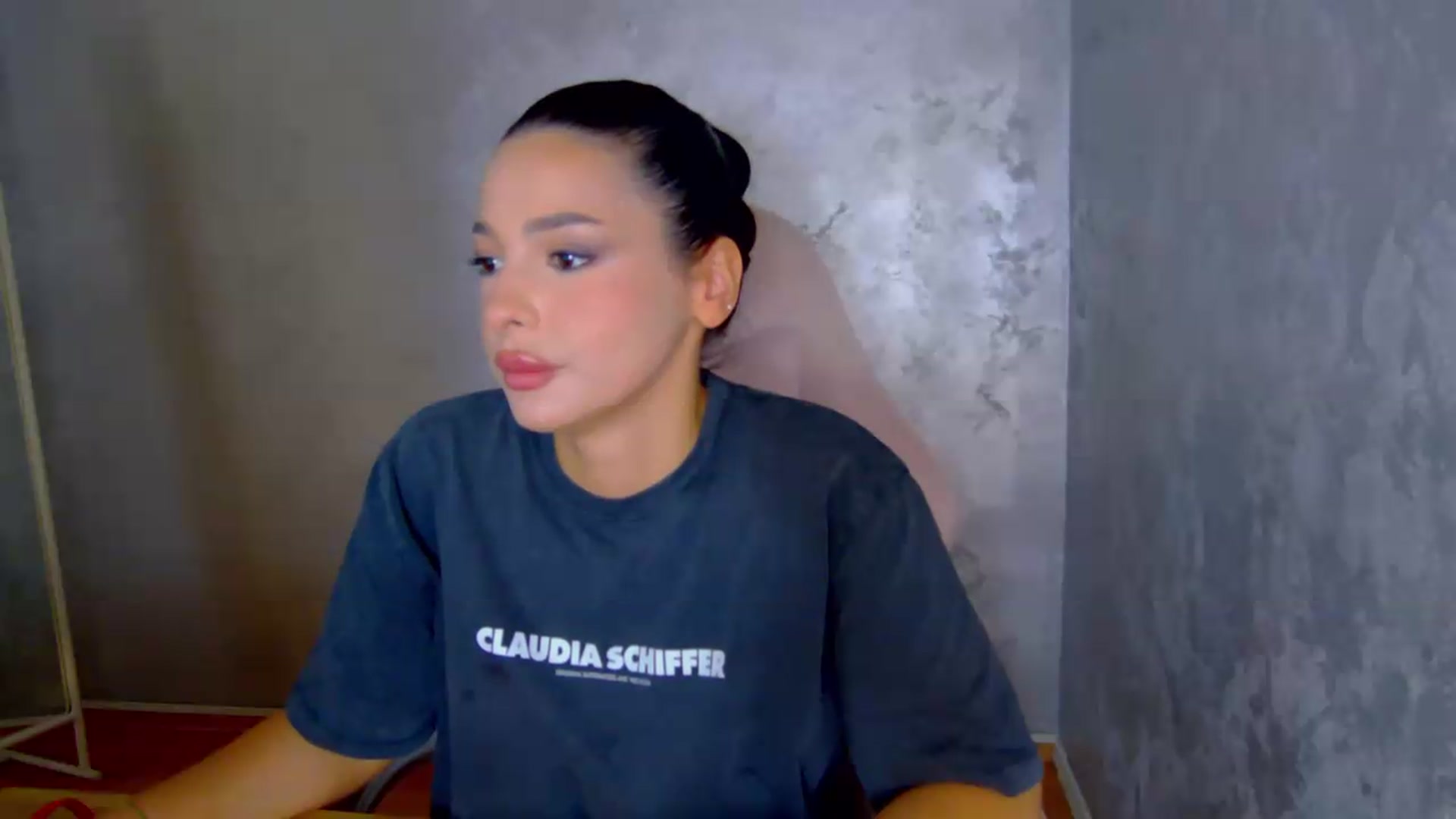 Gallery image thumbnail from meliiis_'s myfreecams stream on, 06/10/2026, 14:20 image 18 of 20