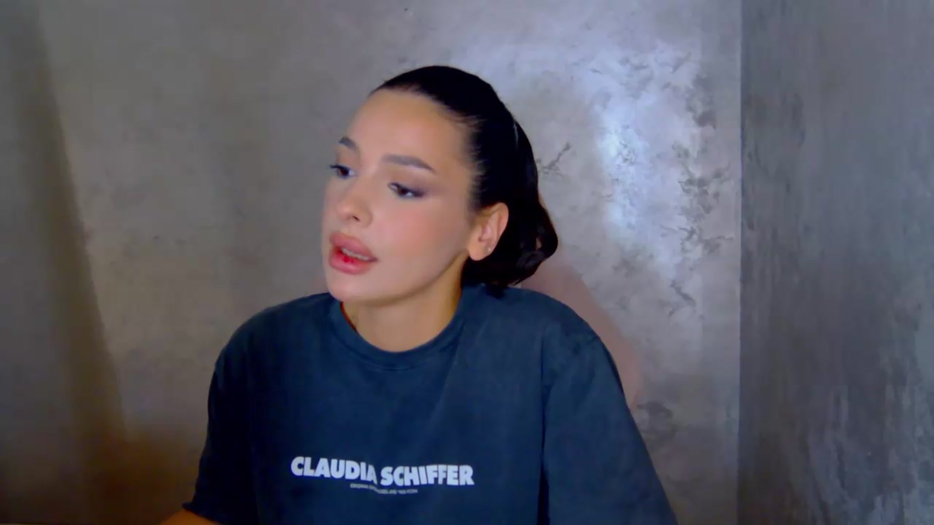 Gallery image thumbnail from meliiis_'s myfreecams stream on, 06/10/2026, 18:18 image 6 of 20