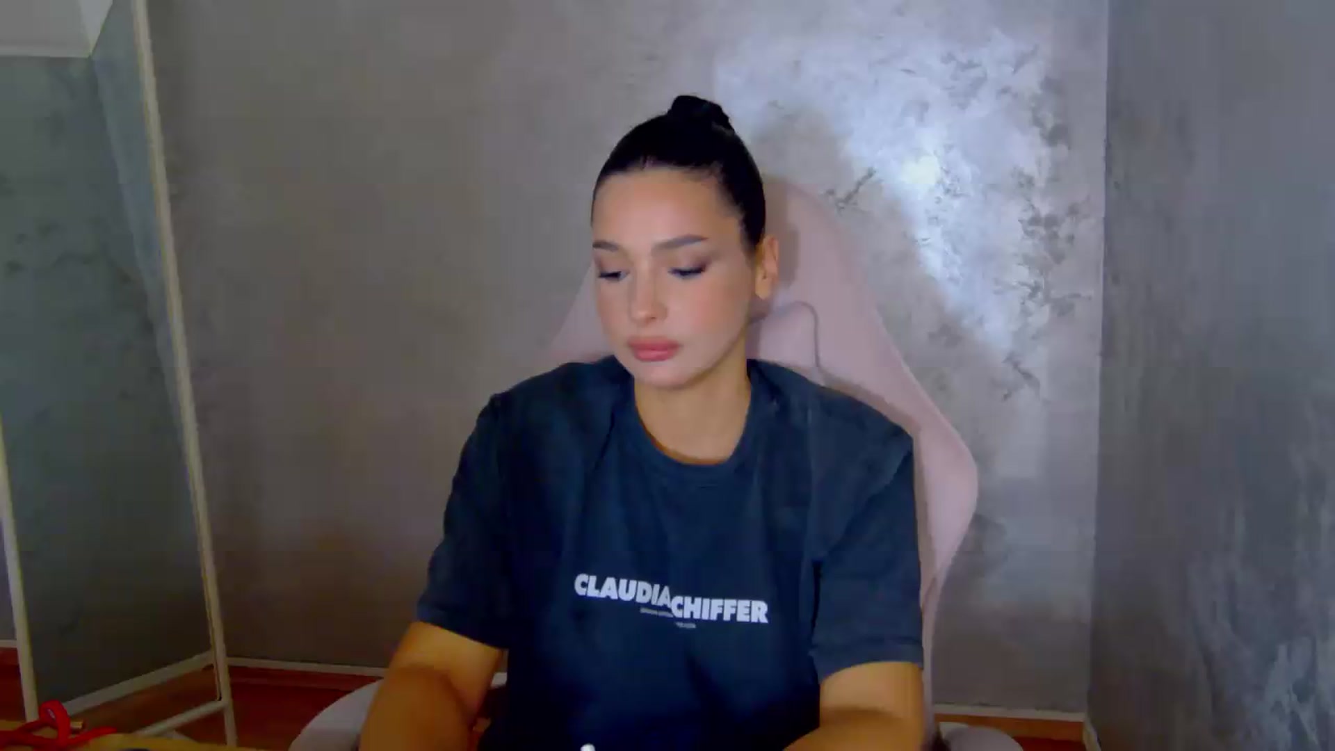 Gallery image thumbnail from meliiis_'s myfreecams stream on, 06/10/2026, 18:18 image 14 of 20