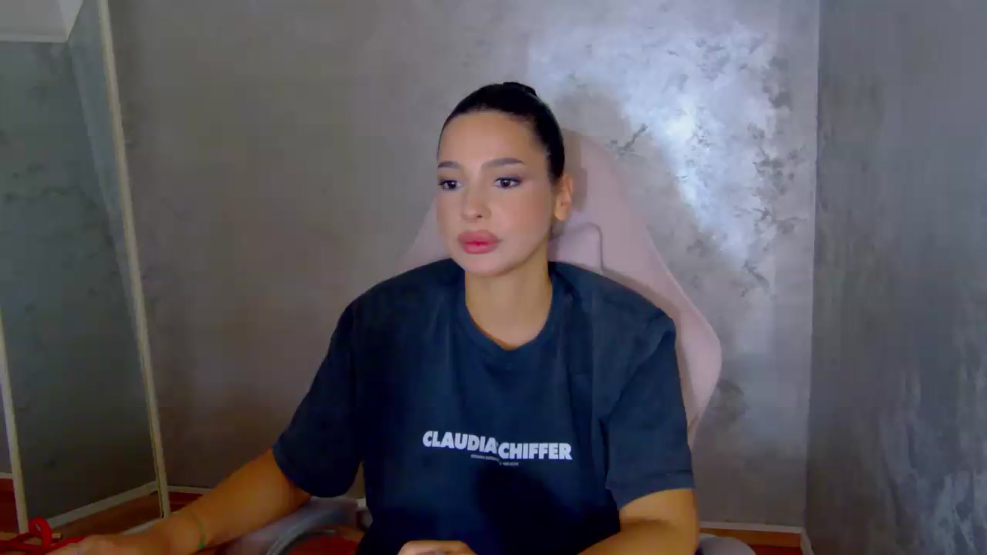 Gallery image thumbnail from meliiis_'s myfreecams stream on, 06/10/2026, 18:18 image 15 of 20