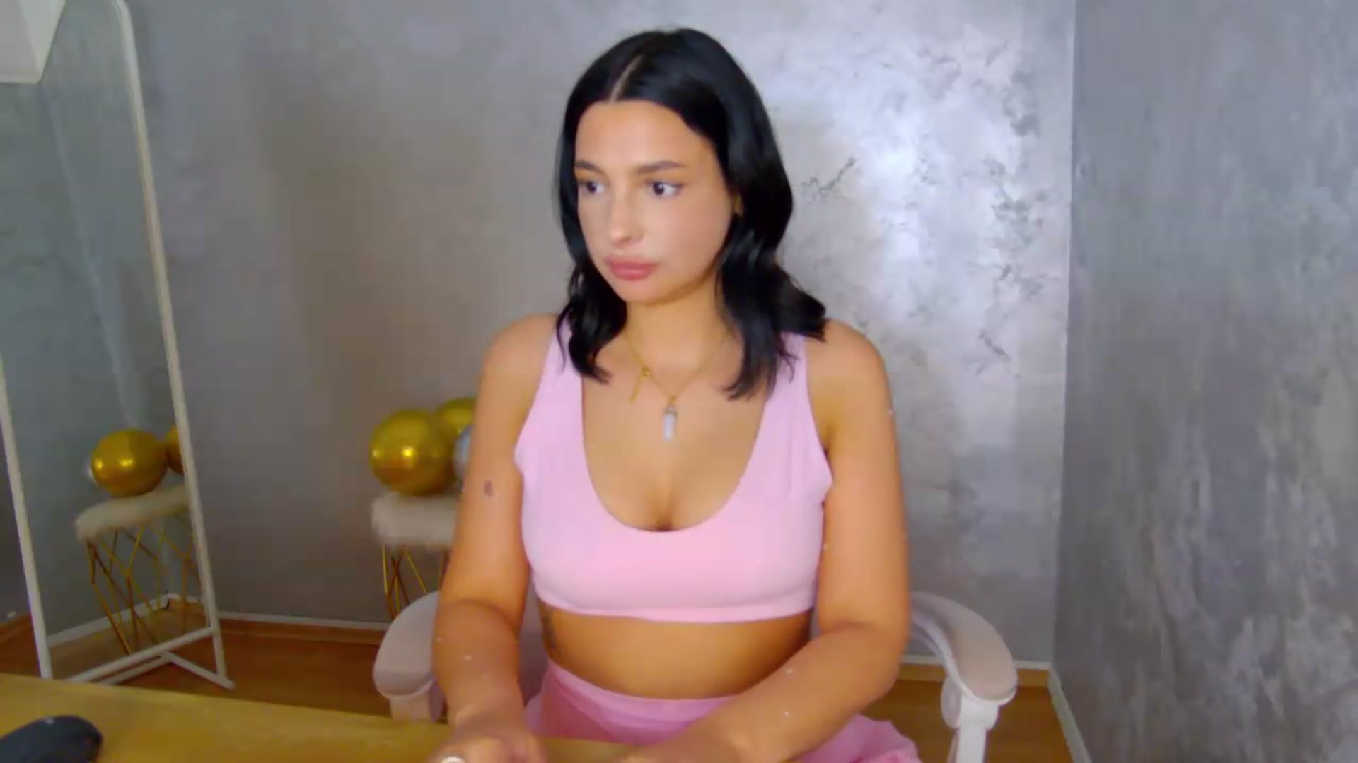 Gallery image thumbnail from meliiis_'s myfreecams stream on, 06/16/2026, 15:33 image 5 of 20