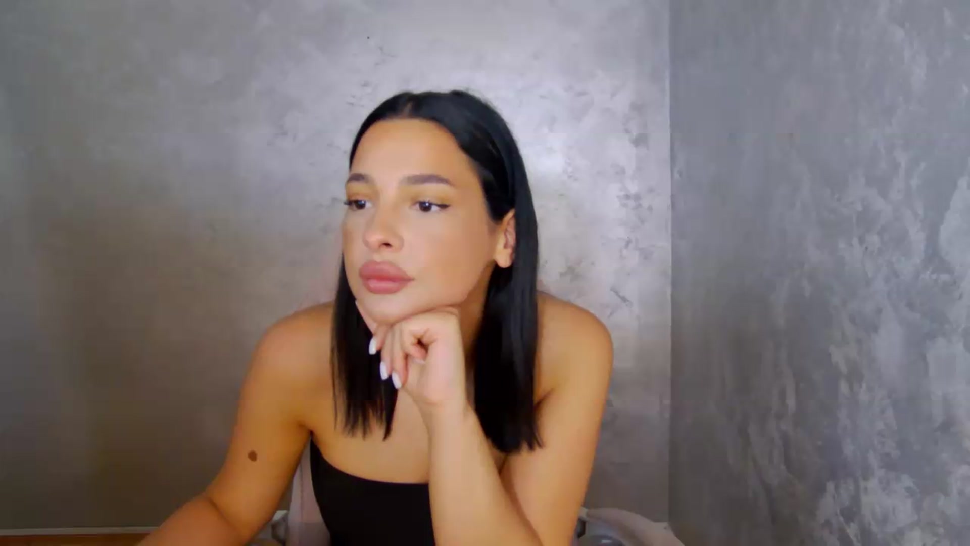 Gallery image thumbnail from meliiis_'s myfreecams stream on, 06/22/2026, 15:02 image 5 of 20