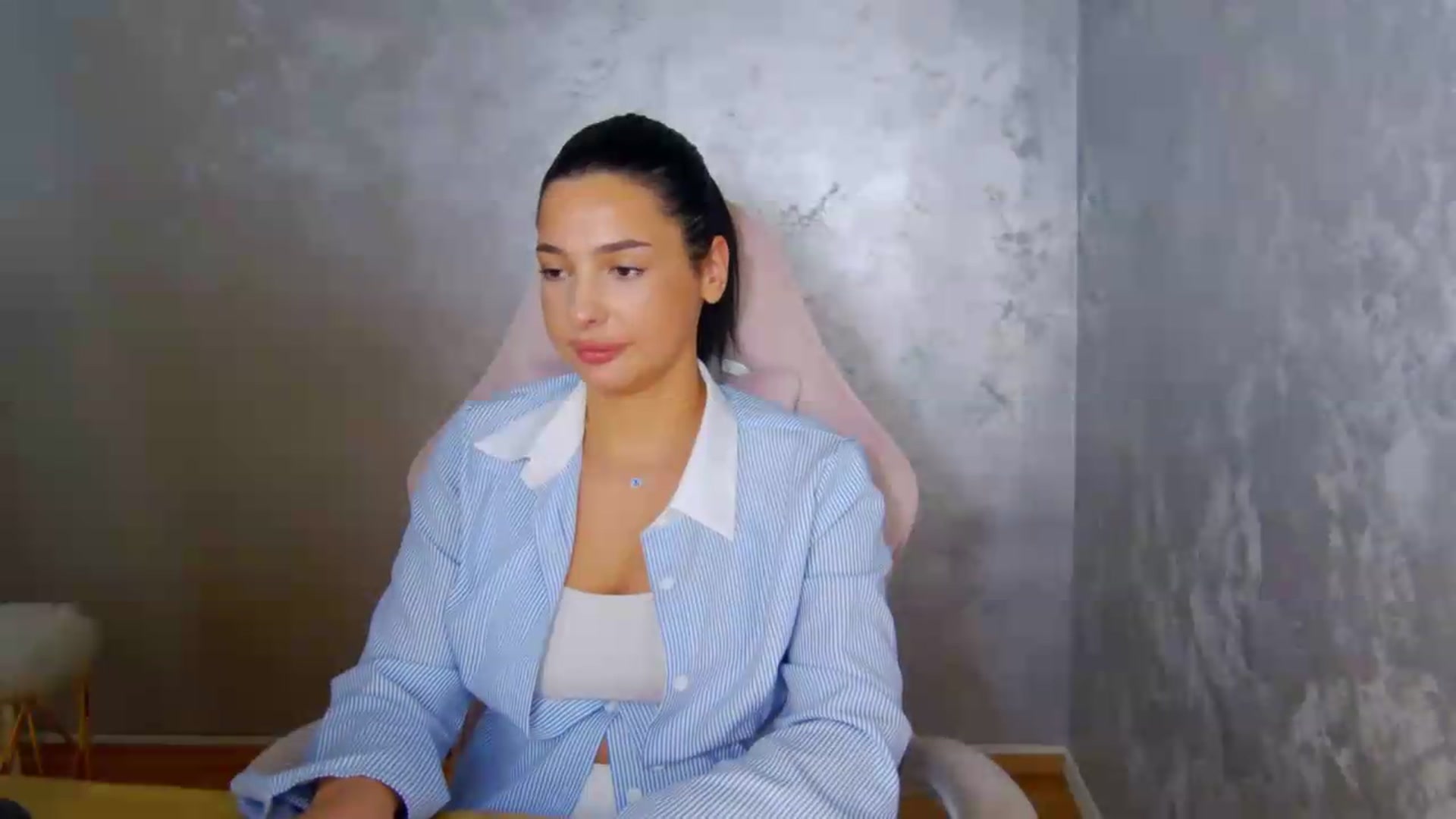 Gallery image thumbnail from meliiis_'s myfreecams stream on, 06/23/2026, 18:49 image 11 of 20