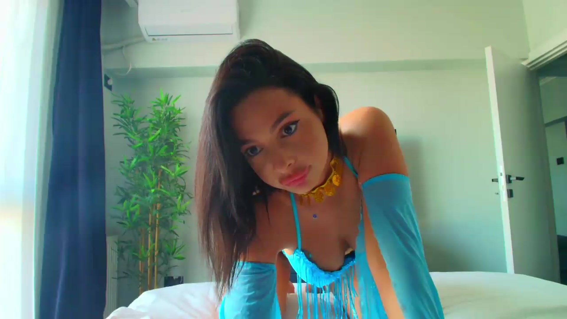 Gallery image thumbnail from meliiis_'s myfreecams stream on, 06/24/2026, 15:52 image 4 of 20