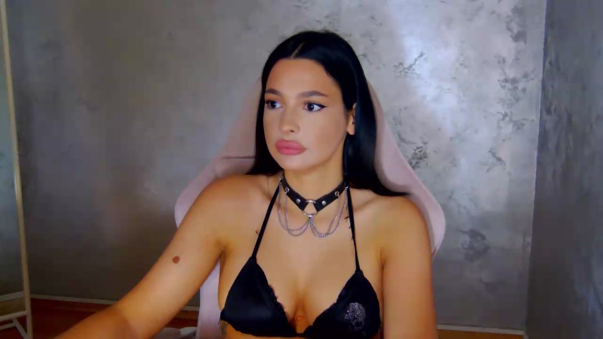 Gallery image thumbnail from meliiis_'s myfreecams stream on, 06/25/2026, 14:55 image 19 of 20
