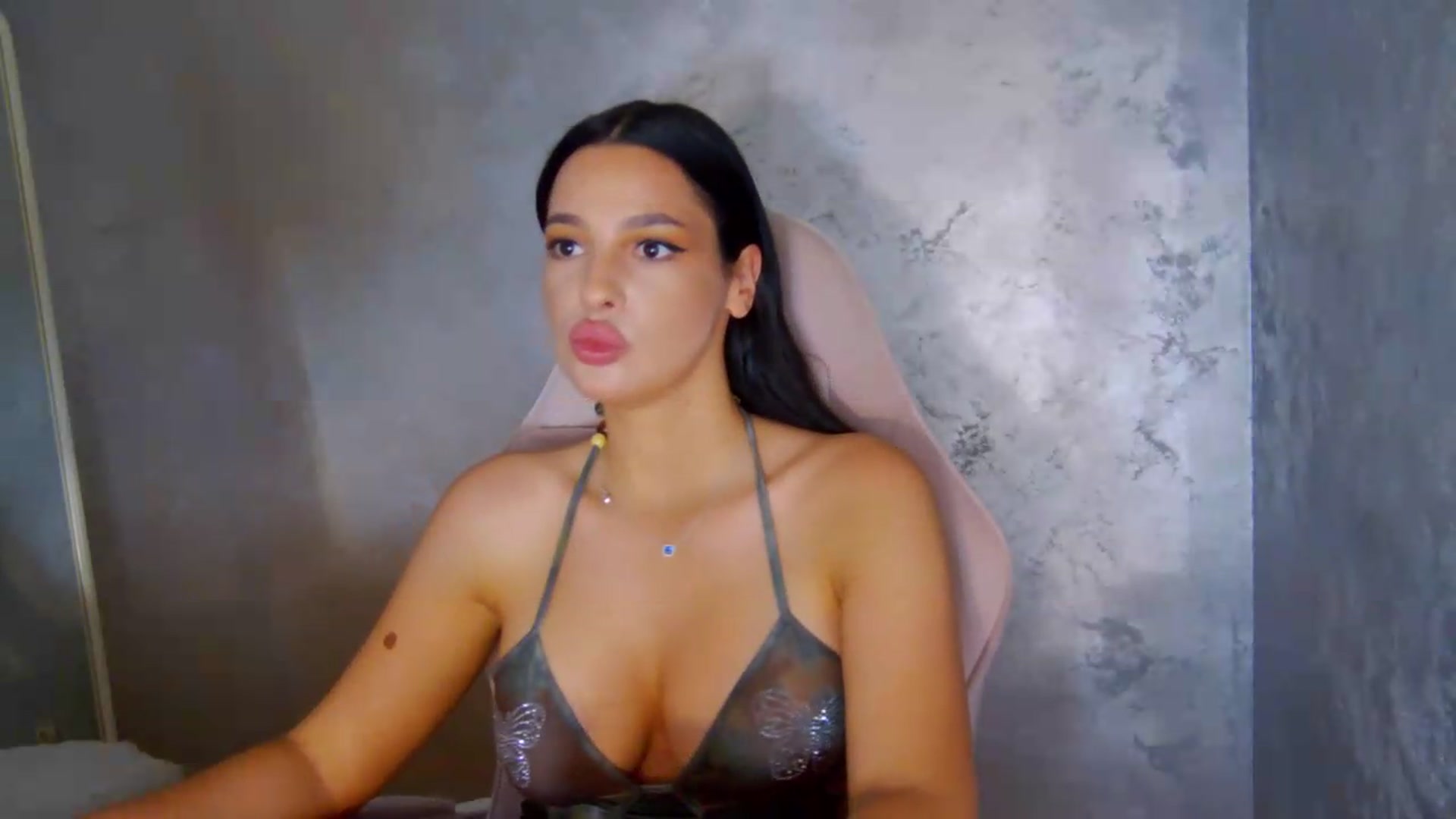 Gallery image thumbnail from meliiis_'s myfreecams stream on, 06/26/2026, 18:51 image 7 of 20
