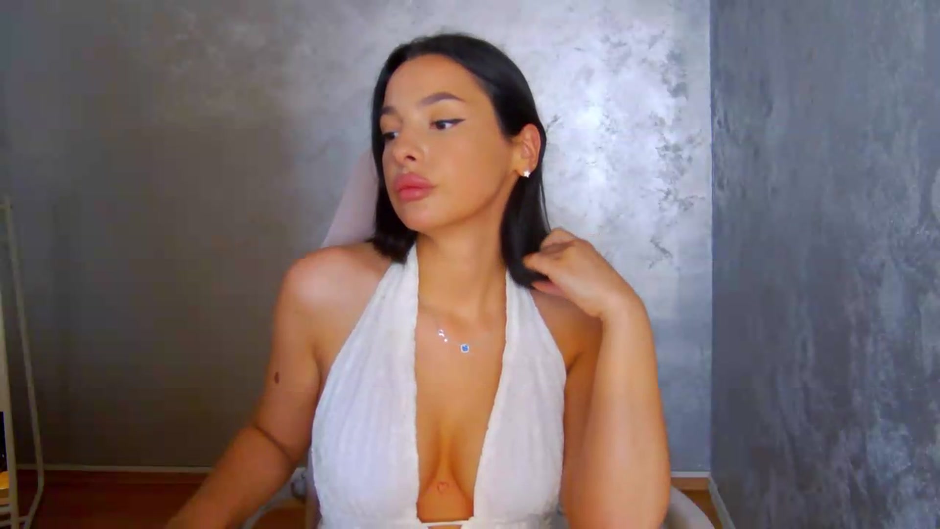 Gallery image thumbnail from meliiis_'s myfreecams stream on, 06/28/2026, 19:08 image 6 of 20