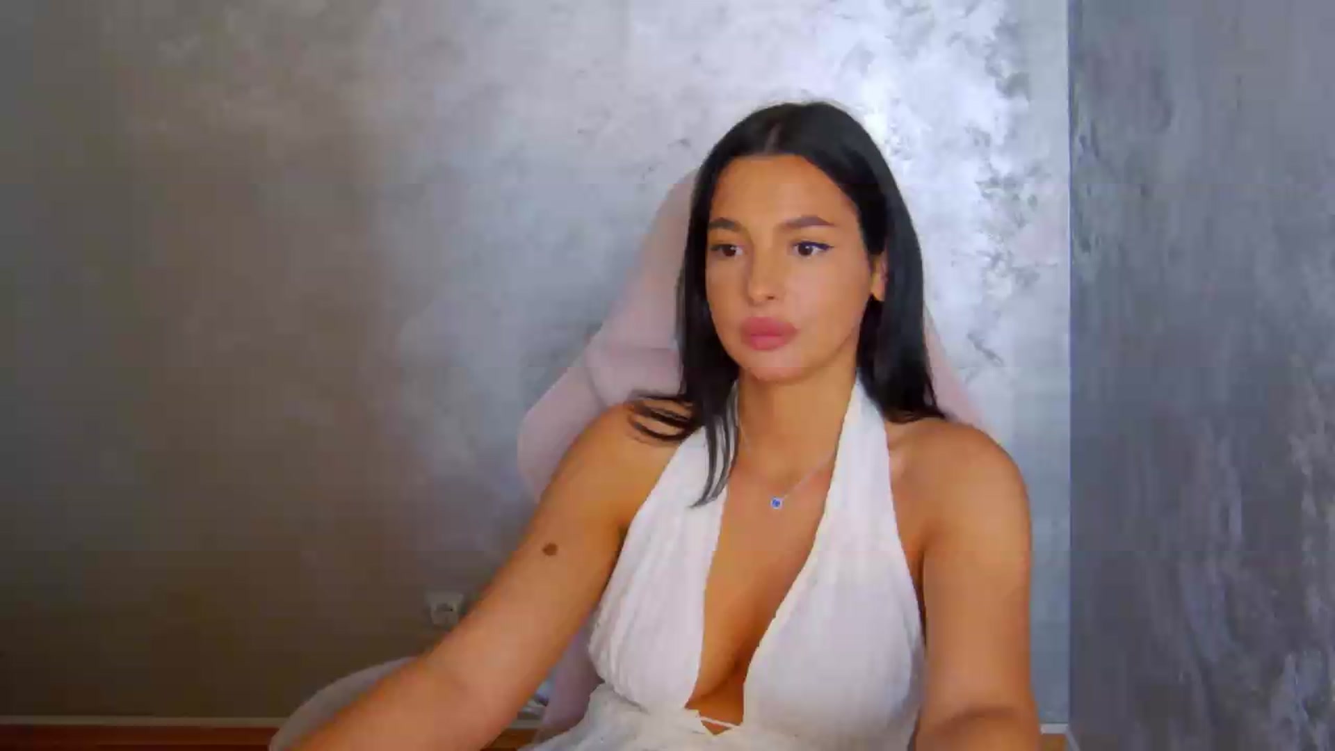 Gallery image thumbnail from meliiis_'s myfreecams stream on, 06/28/2026, 19:08 image 17 of 20