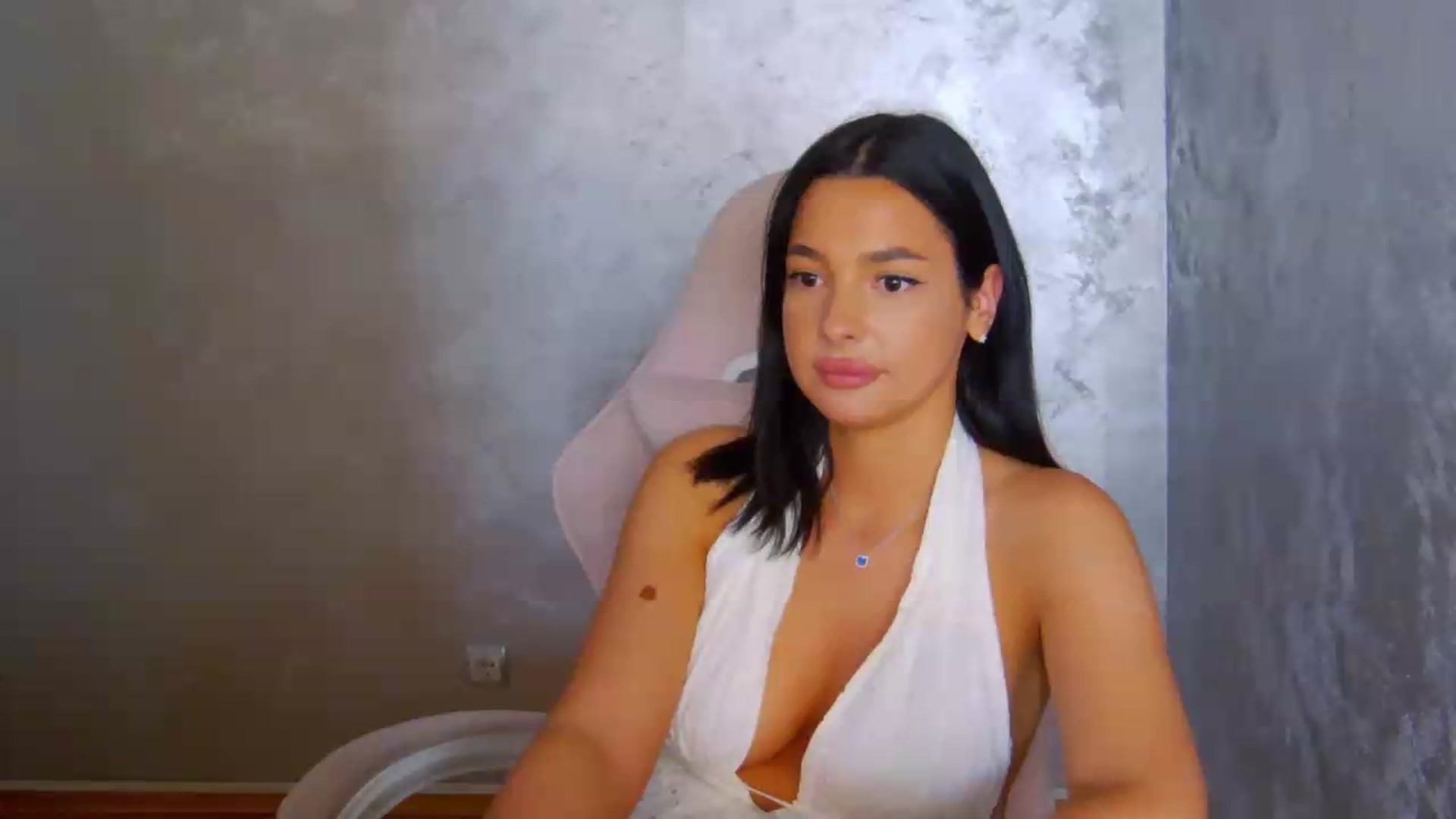 Gallery image thumbnail from meliiis_'s myfreecams stream on, 06/28/2026, 19:08 image 14 of 20