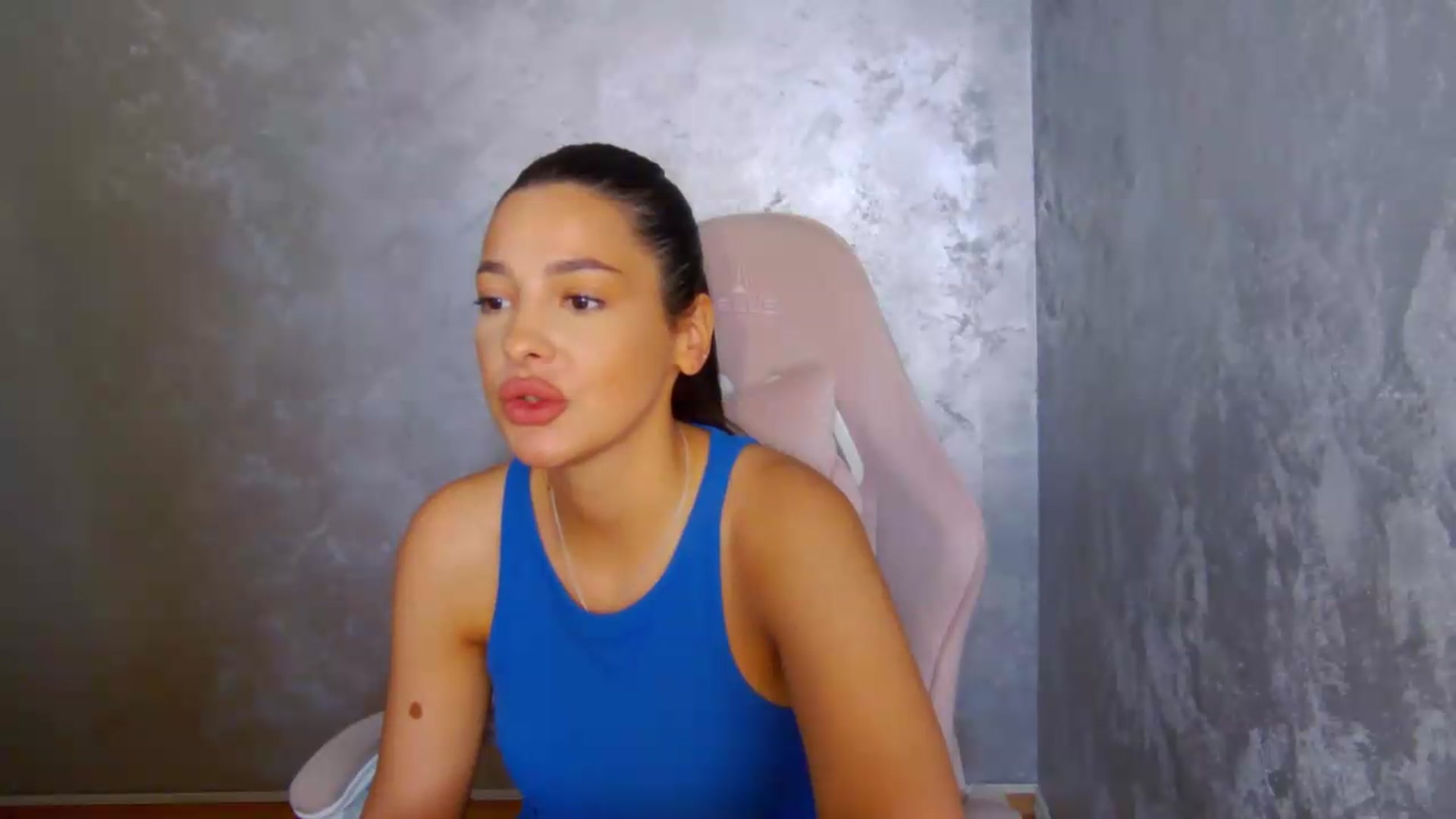 Gallery image thumbnail from meliiis_'s myfreecams stream on, 06/29/2026, 13:59 image 9 of 20