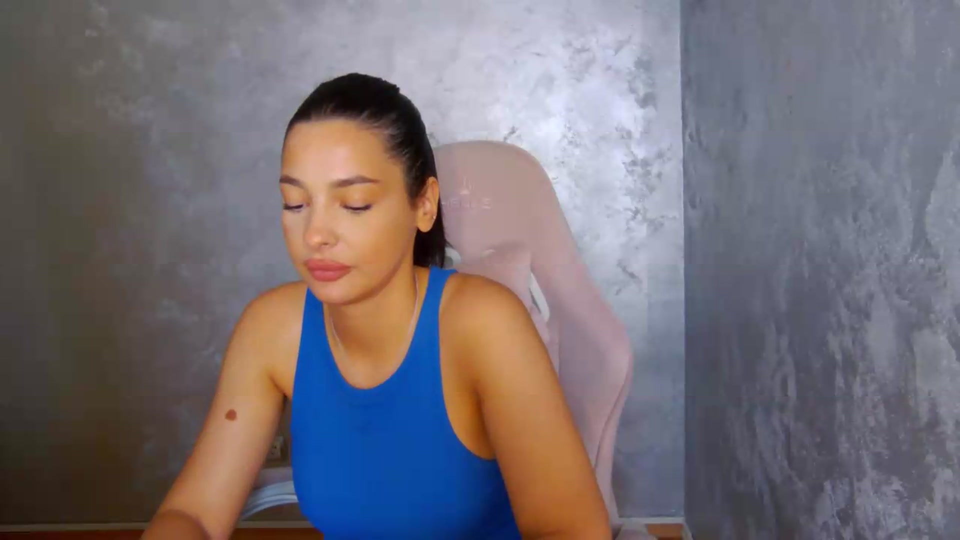 Gallery image thumbnail from meliiis_'s myfreecams stream on, 06/29/2026, 13:59 image 7 of 20