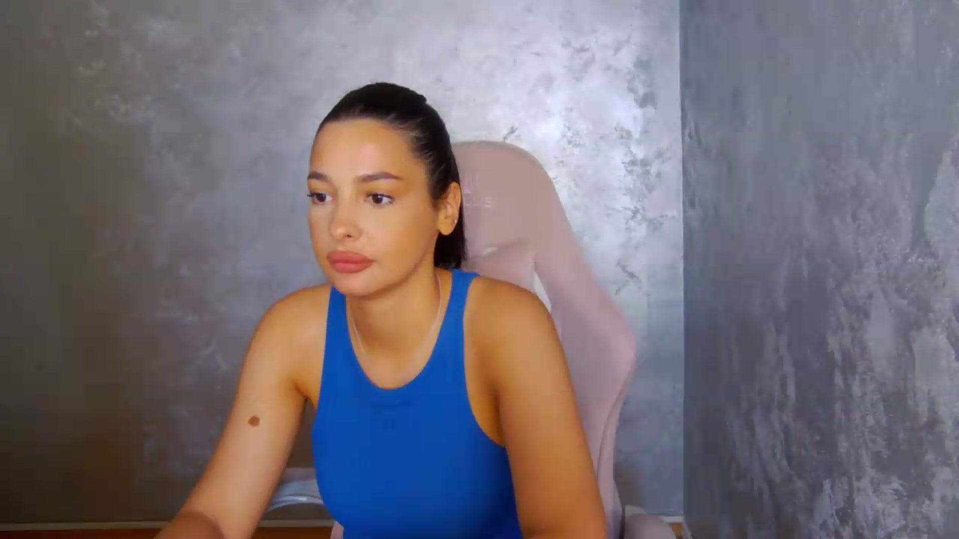 Gallery image thumbnail from meliiis_'s myfreecams stream on, 06/29/2026, 13:59 image 8 of 20