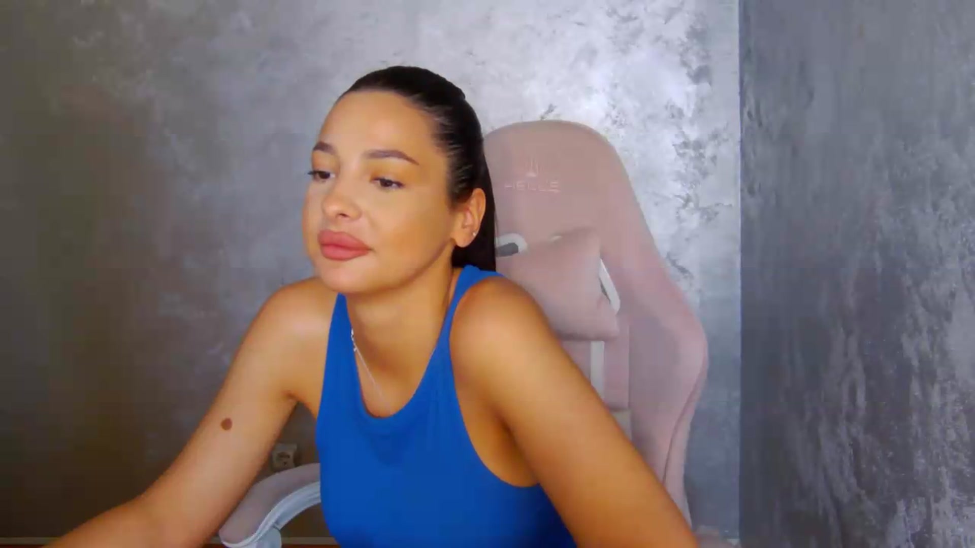 Gallery image thumbnail from meliiis_'s myfreecams stream on, 06/29/2026, 13:59 image 4 of 20