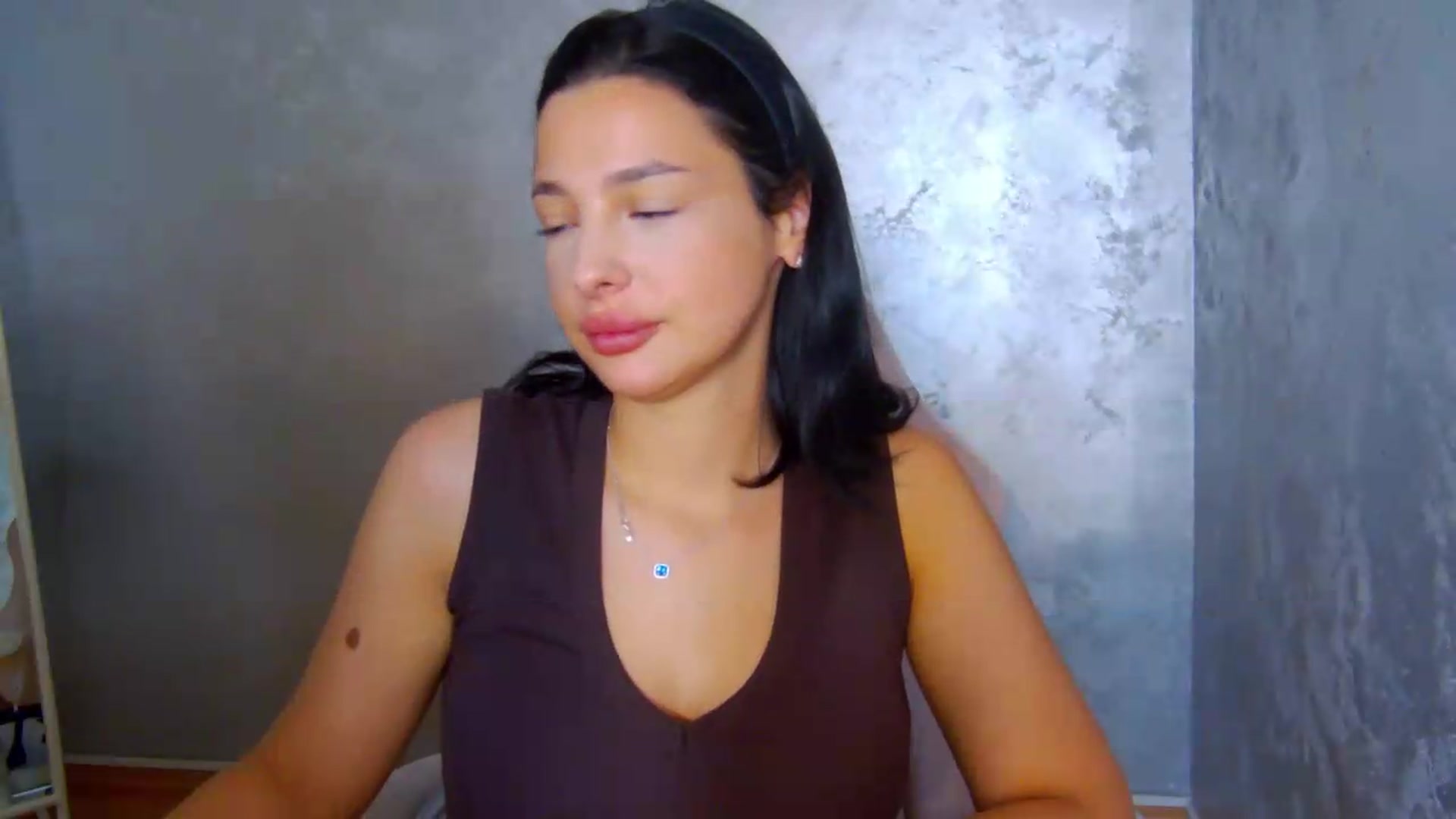 Gallery image thumbnail from meliiis_'s myfreecams stream on, 06/30/2026, 16:28 image 2 of 20