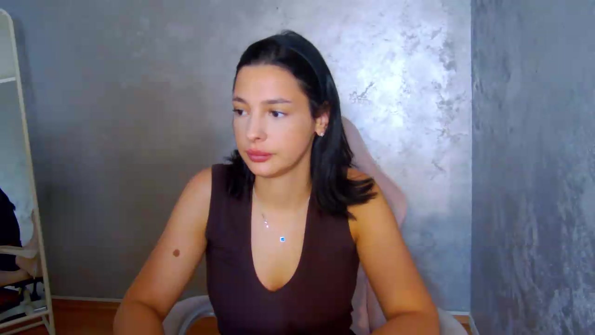 Gallery image thumbnail from meliiis_'s myfreecams stream on, 06/30/2026, 16:28 image 4 of 20