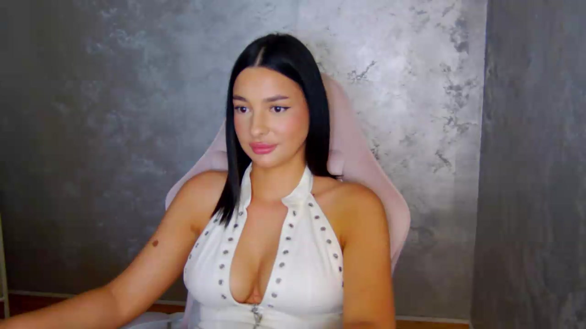 Gallery image thumbnail from meliiis_'s myfreecams stream on, 07/05/2026, 17:59 image 8 of 20