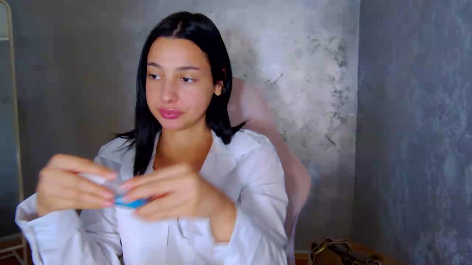 Gallery image thumbnail from meliiis_'s myfreecams stream on, 07/06/2026, 19:03 image 20 of 20