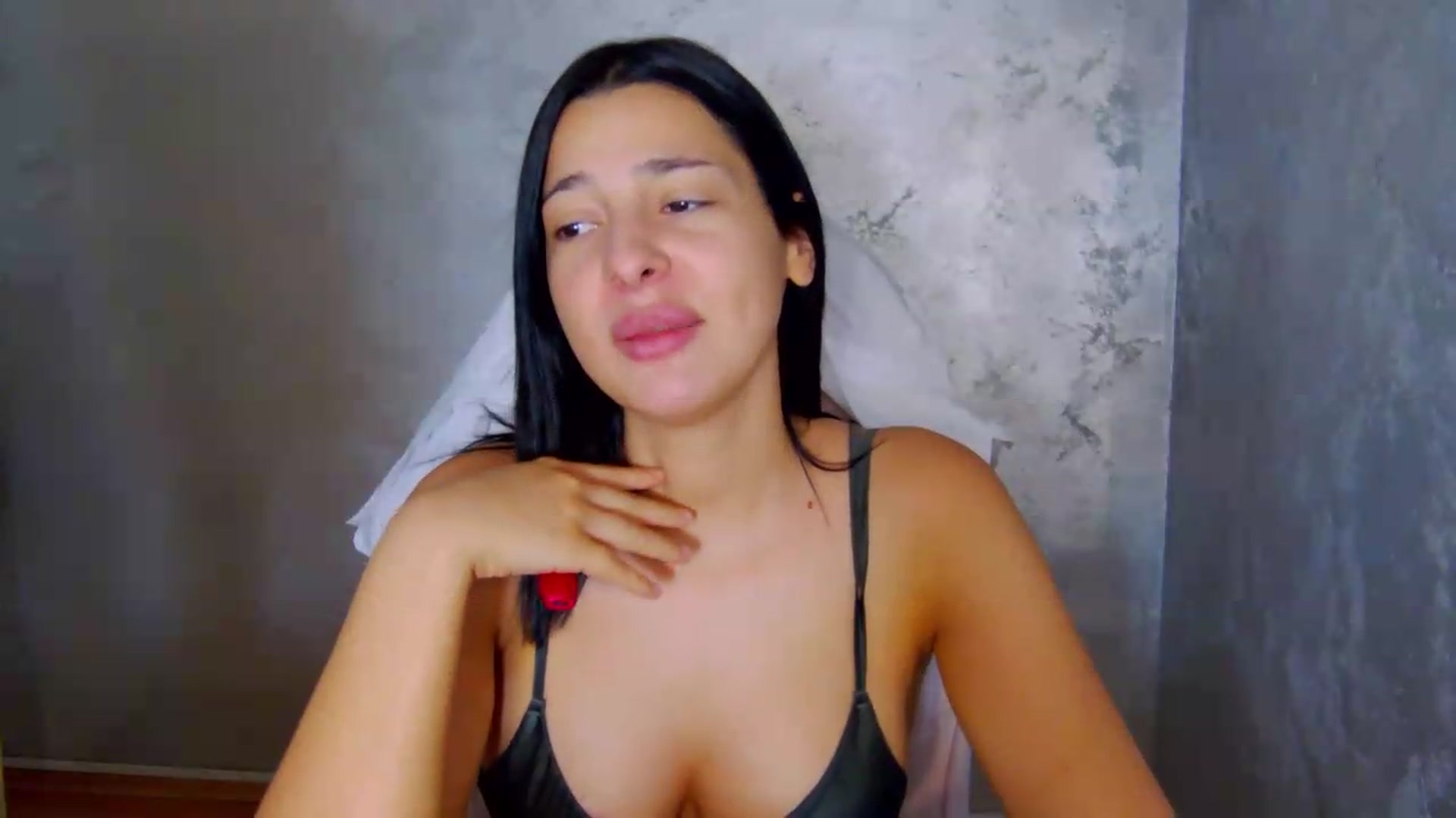 Gallery image thumbnail from meliiis_'s myfreecams stream on, 07/06/2026, 19:03 image 10 of 20