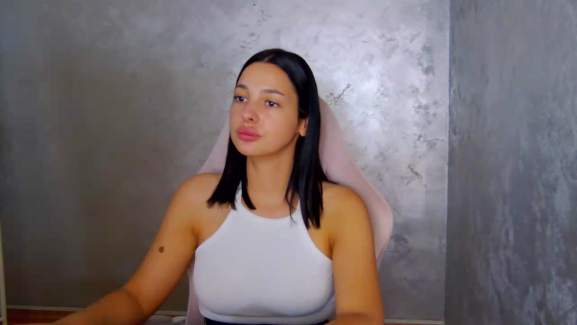 Gallery image thumbnail from meliiis_'s myfreecams stream on, 07/07/2026, 14:06 image 2 of 20