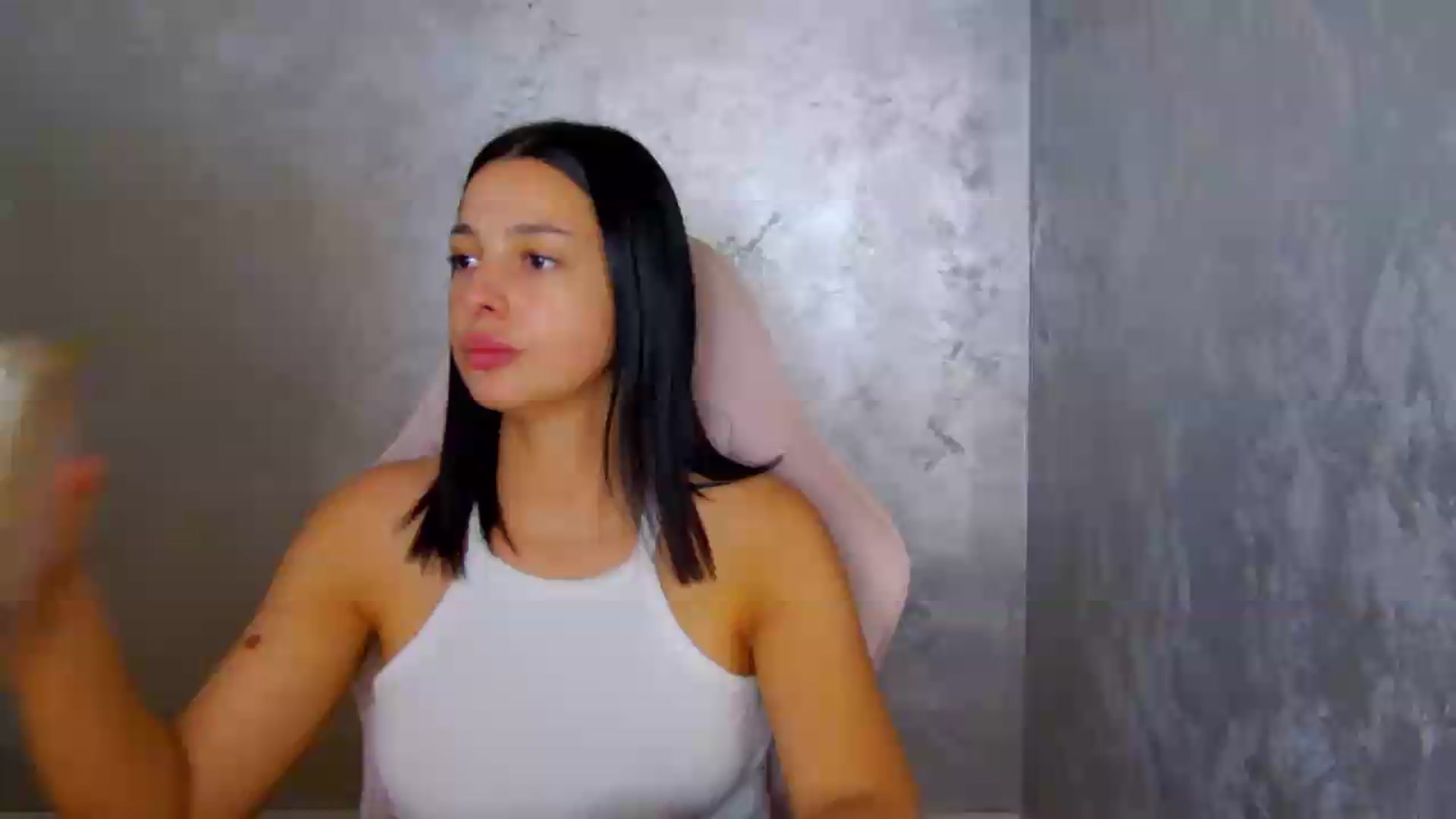 Gallery image thumbnail from meliiis_'s myfreecams stream on, 07/07/2026, 14:41 image 10 of 20