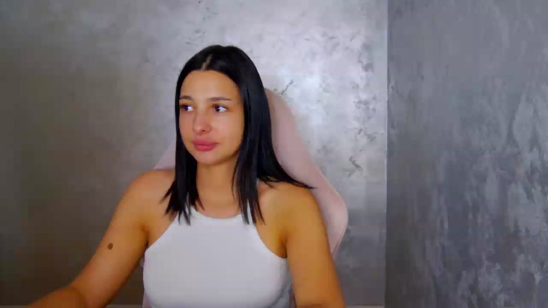 Gallery image thumbnail from meliiis_'s myfreecams stream on, 07/07/2026, 14:41 image 9 of 20