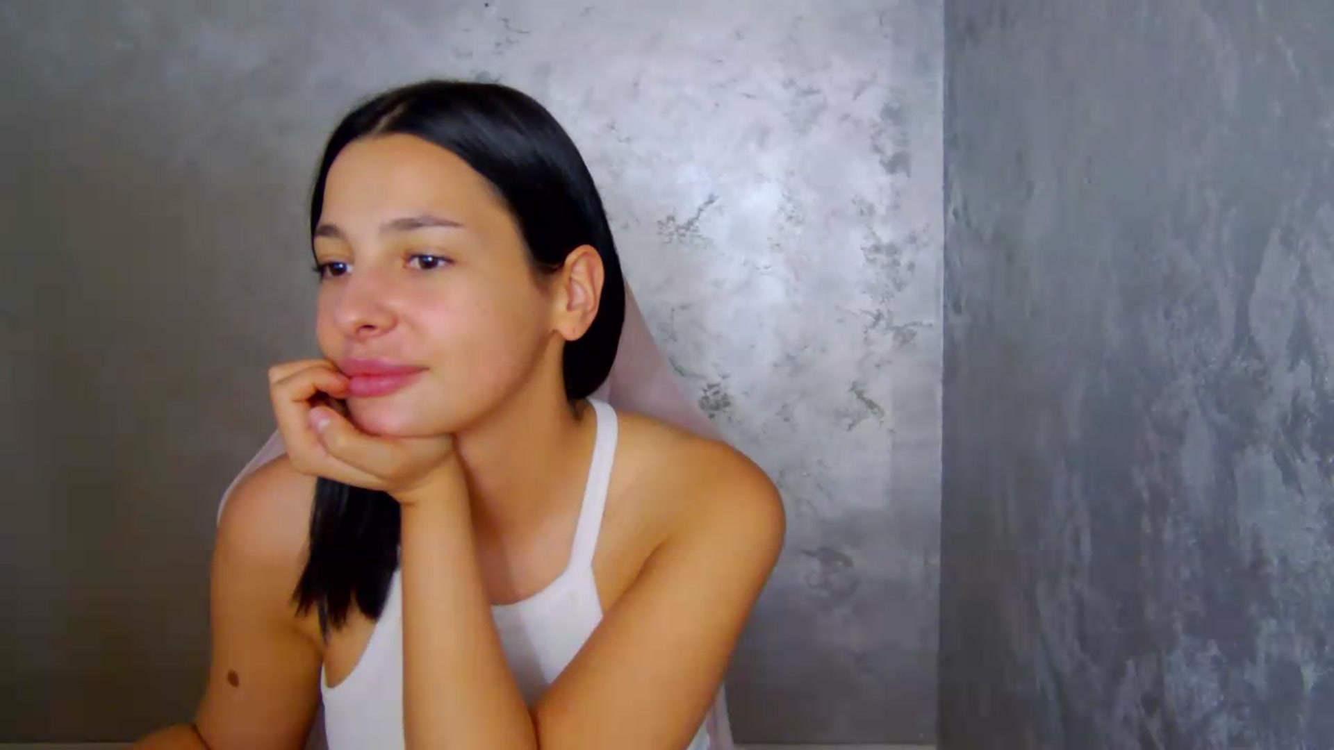 Gallery image thumbnail from meliiis_'s myfreecams stream on, 07/07/2026, 14:41 image 18 of 20