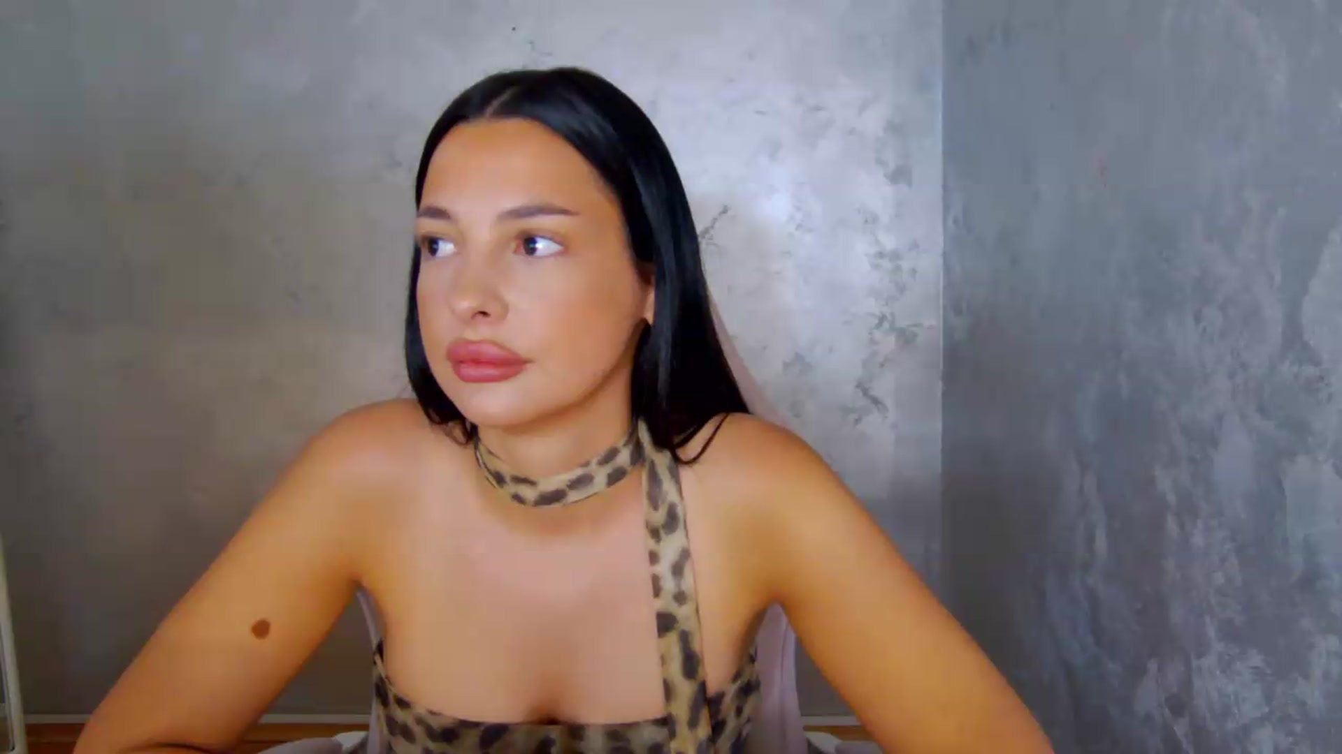 Gallery image thumbnail from meliiis_'s myfreecams stream on, 07/09/2026, 15:05 image 15 of 20