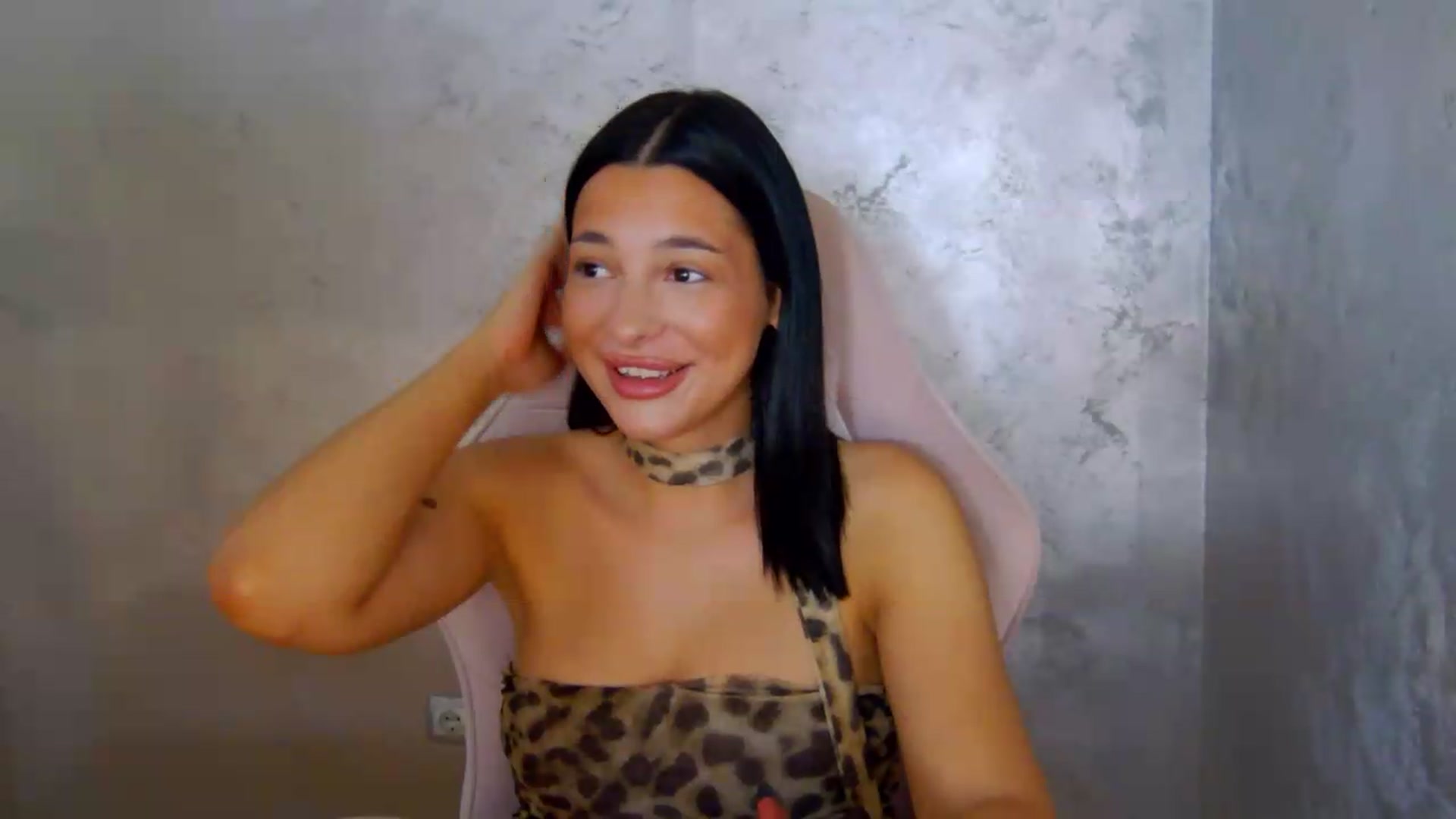 Gallery image thumbnail from meliiis_'s myfreecams stream on, 07/09/2026, 15:05 image 7 of 20