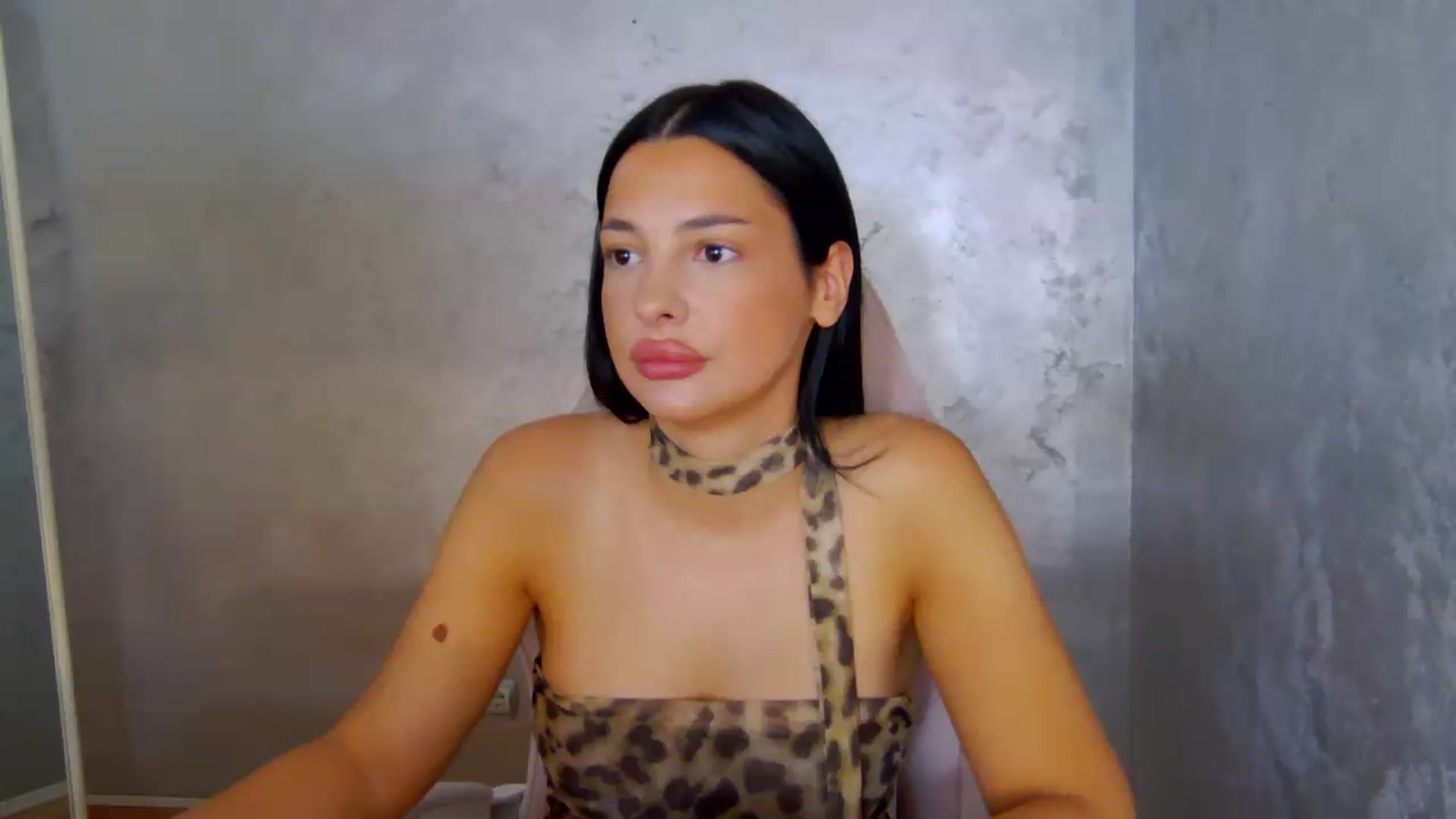 Gallery image thumbnail from meliiis_'s myfreecams stream on, 07/09/2026, 15:05 image 9 of 20