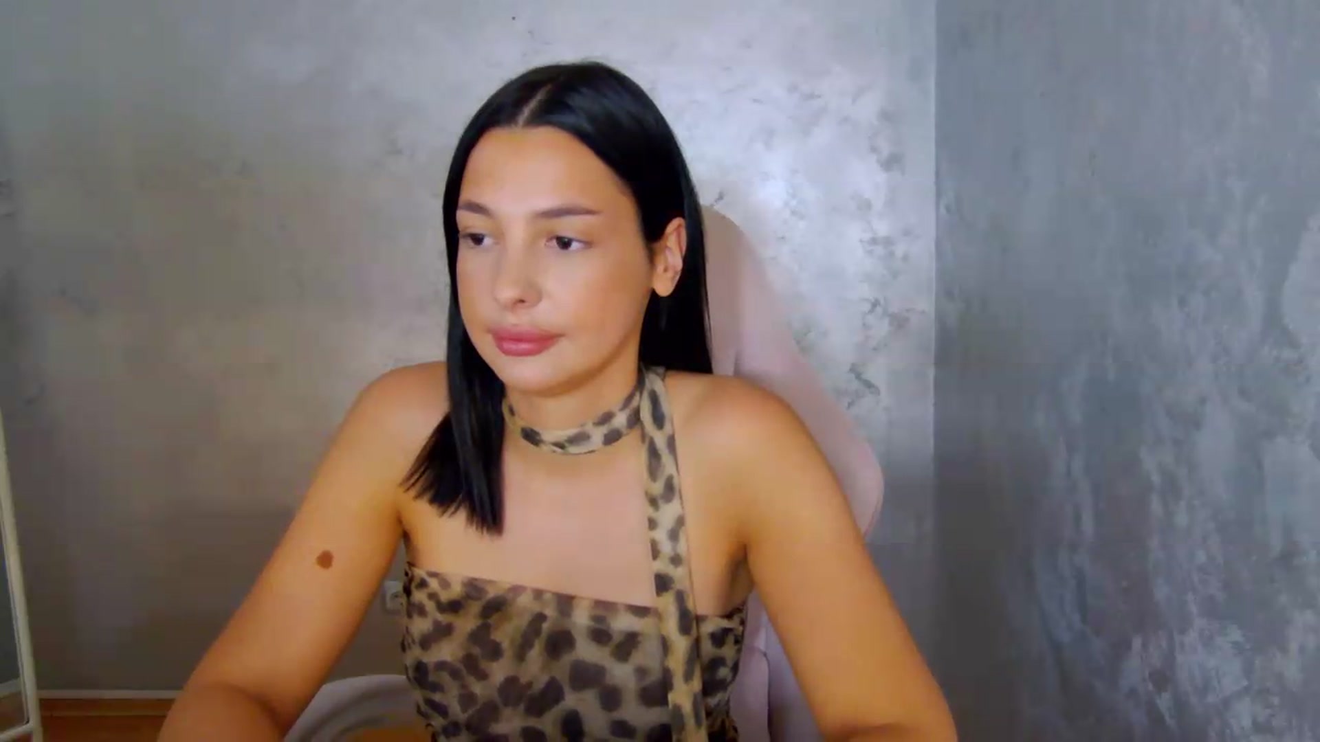 Gallery image thumbnail from meliiis_'s myfreecams stream on, 07/09/2026, 18:19 image 6 of 20