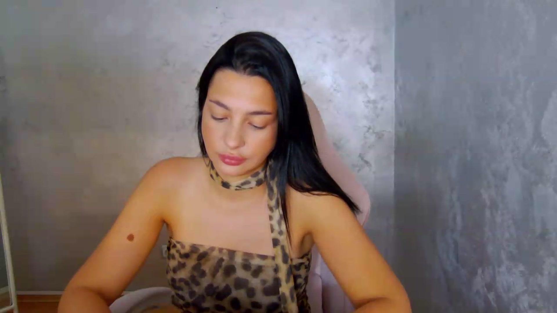 Gallery image thumbnail from meliiis_'s myfreecams stream on, 07/09/2026, 18:19 image 7 of 20