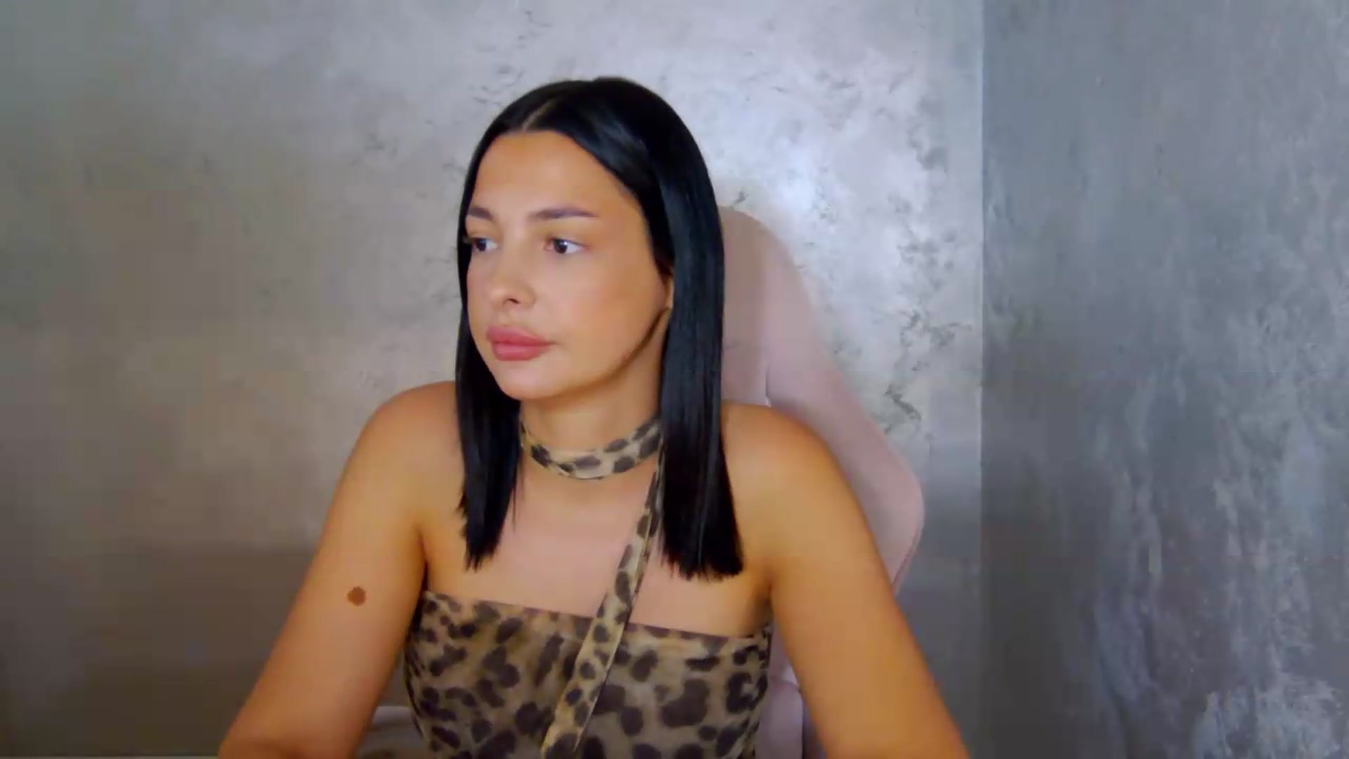 Gallery image thumbnail from meliiis_'s myfreecams stream on, 07/09/2026, 18:19 image 4 of 20