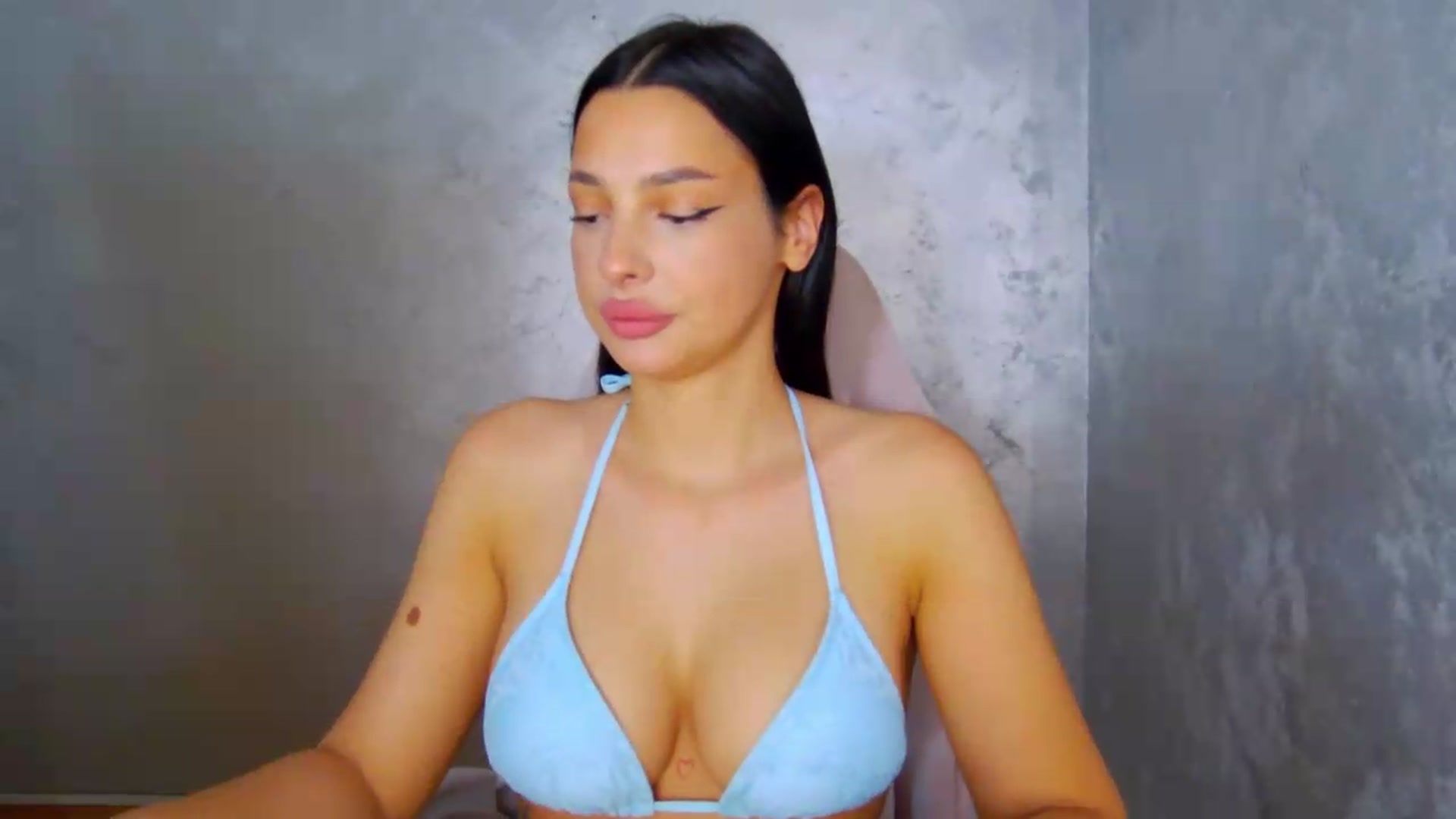 Gallery image thumbnail from meliiis_'s myfreecams stream on, 07/10/2026, 15:08 image 5 of 20