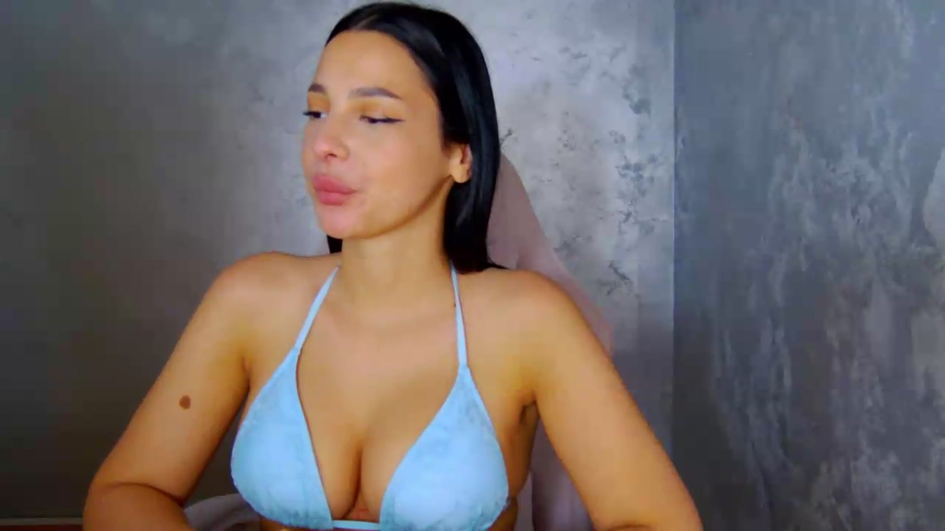 Gallery image thumbnail from meliiis_'s myfreecams stream on, 07/10/2026, 18:03 image 19 of 20