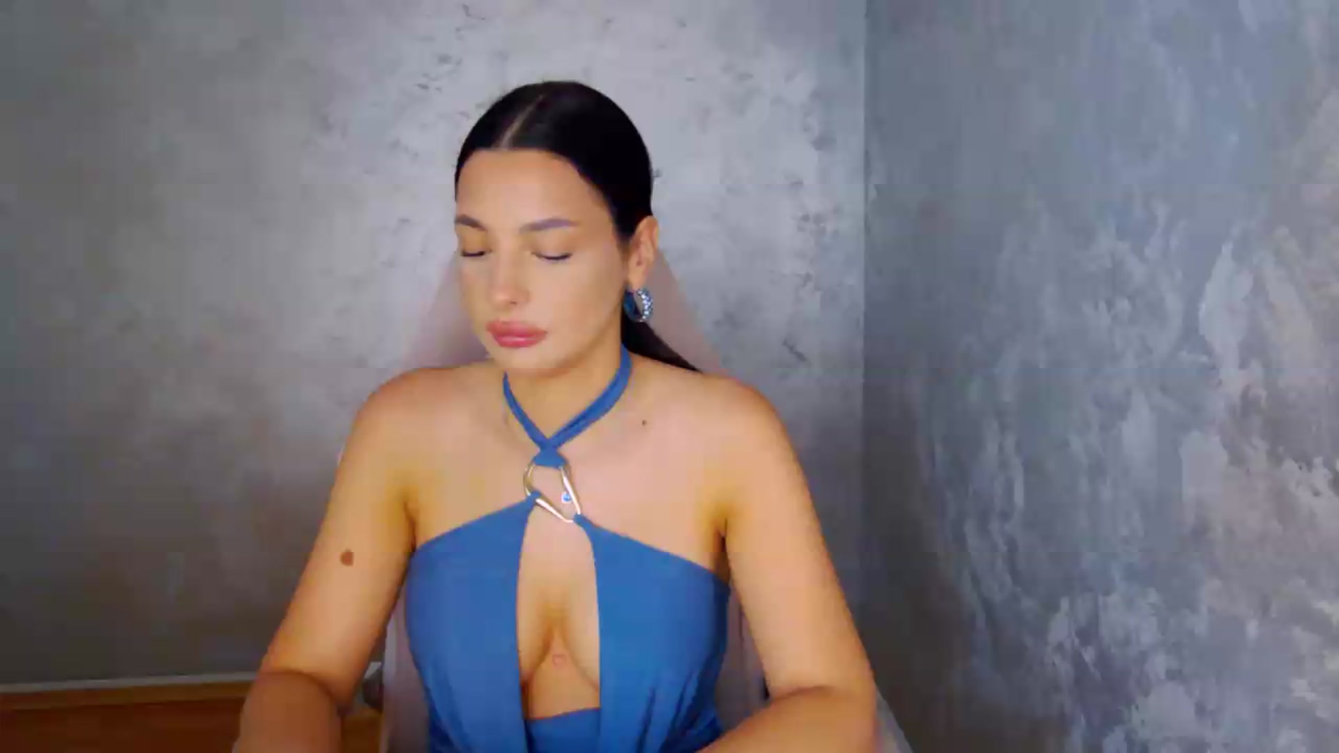 Gallery image thumbnail from meliiis_'s myfreecams stream on, 07/13/2026, 14:24 image 10 of 20