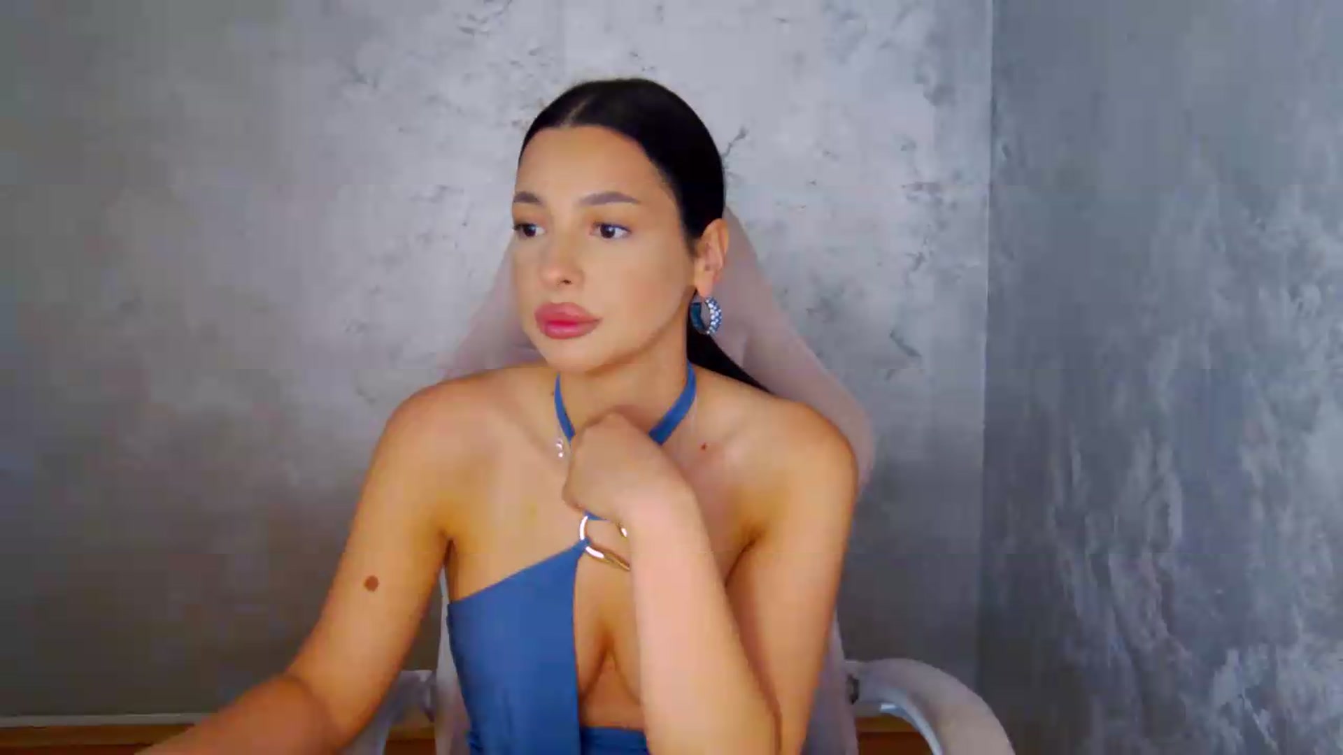 Gallery image thumbnail from meliiis_'s myfreecams stream on, 07/13/2026, 14:24 image 20 of 20