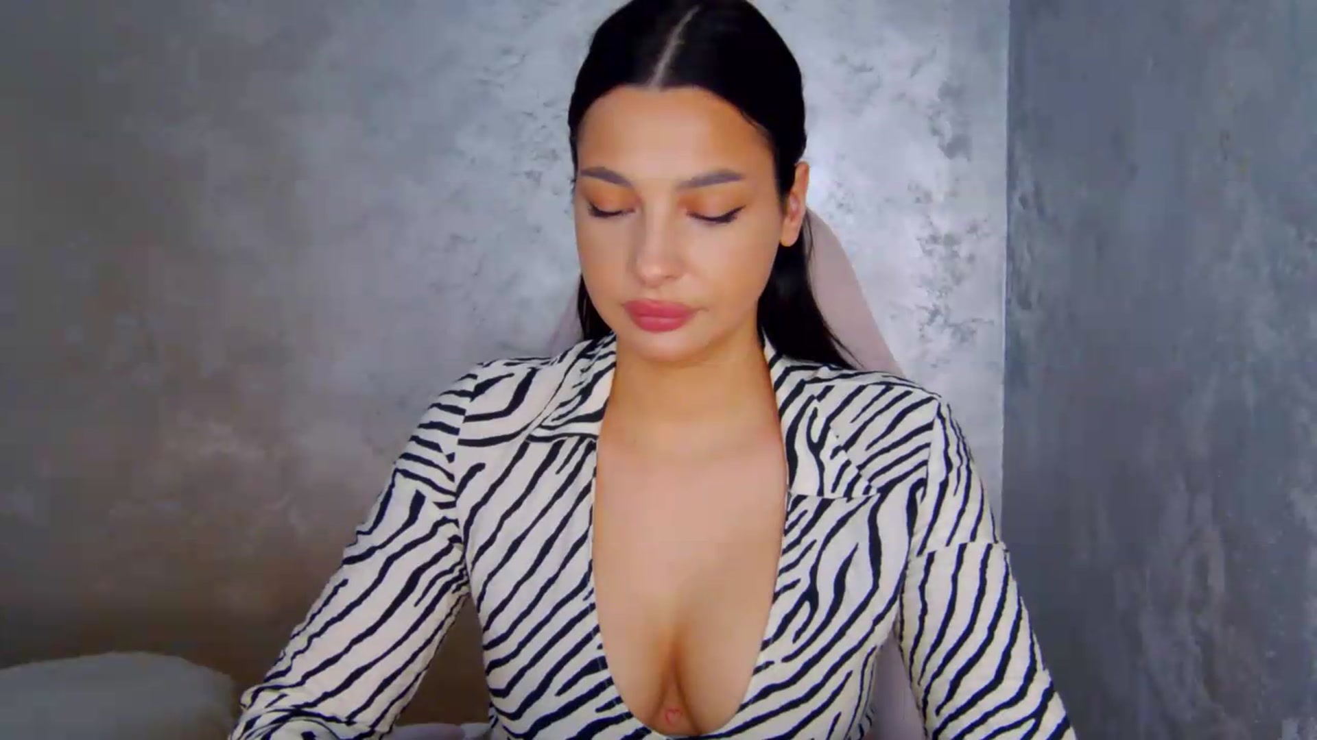Gallery image thumbnail from meliiis_'s myfreecams stream on, 07/14/2026, 15:02 image 15 of 20