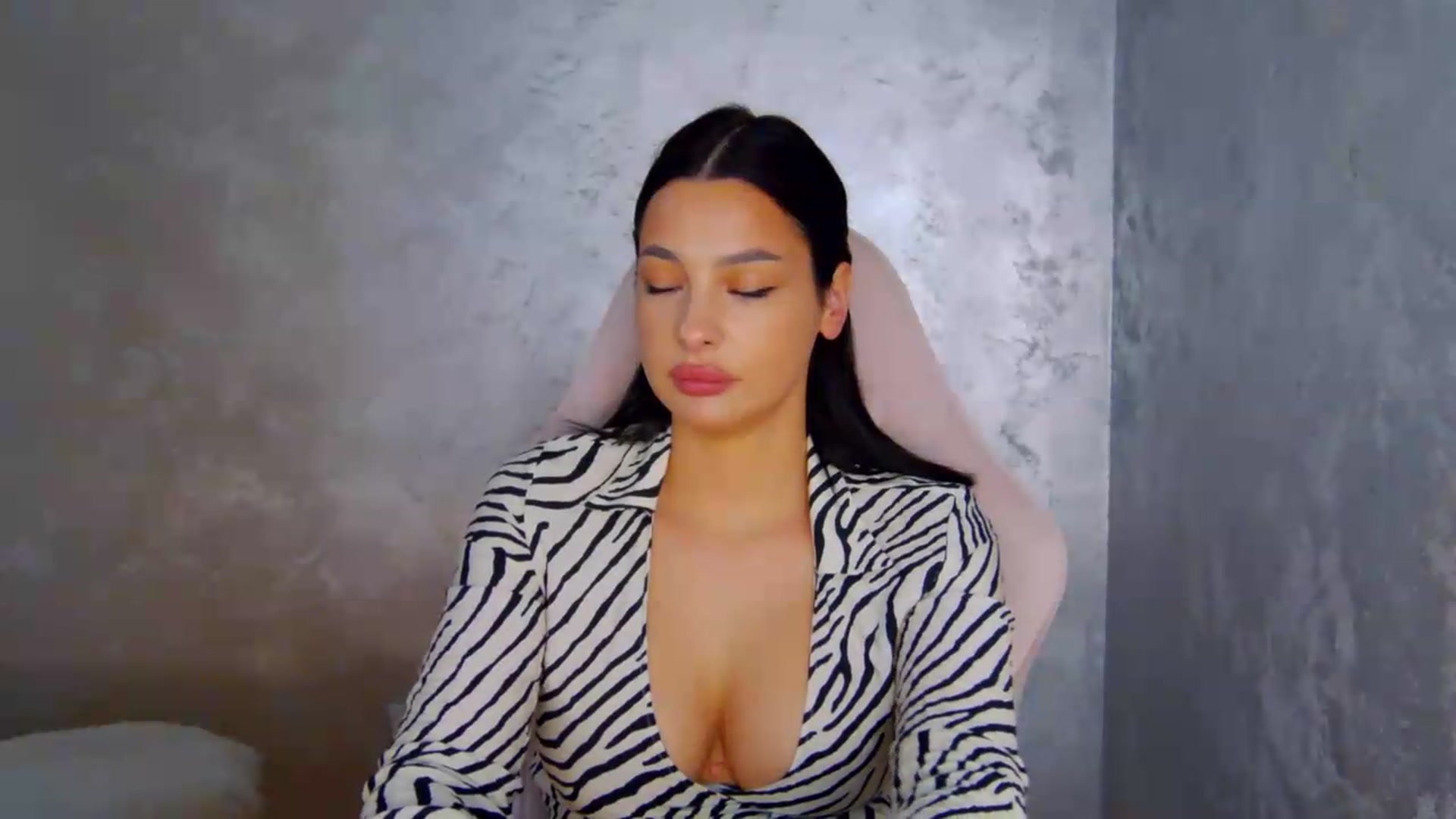 Gallery image thumbnail from meliiis_'s myfreecams stream on, 07/14/2026, 15:02 image 18 of 20