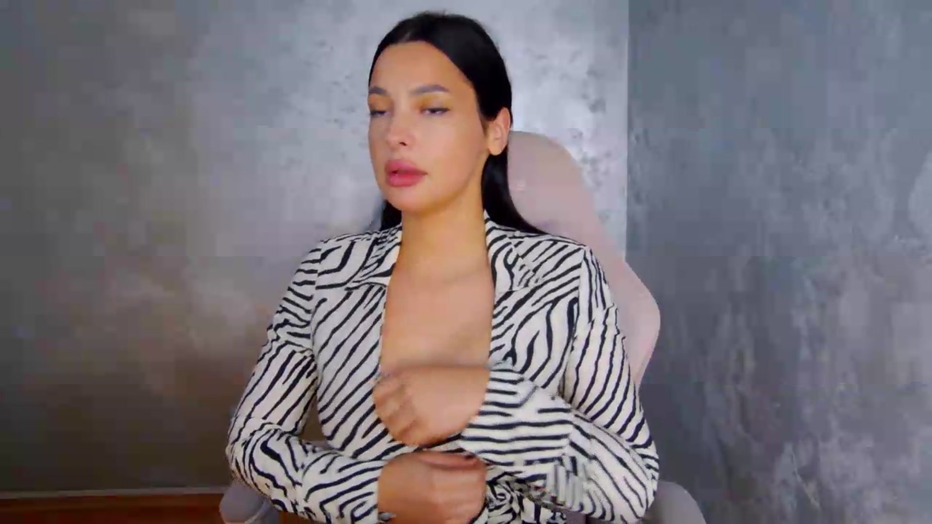 Gallery image thumbnail from meliiis_'s myfreecams stream on, 07/14/2026, 18:55 image 6 of 20