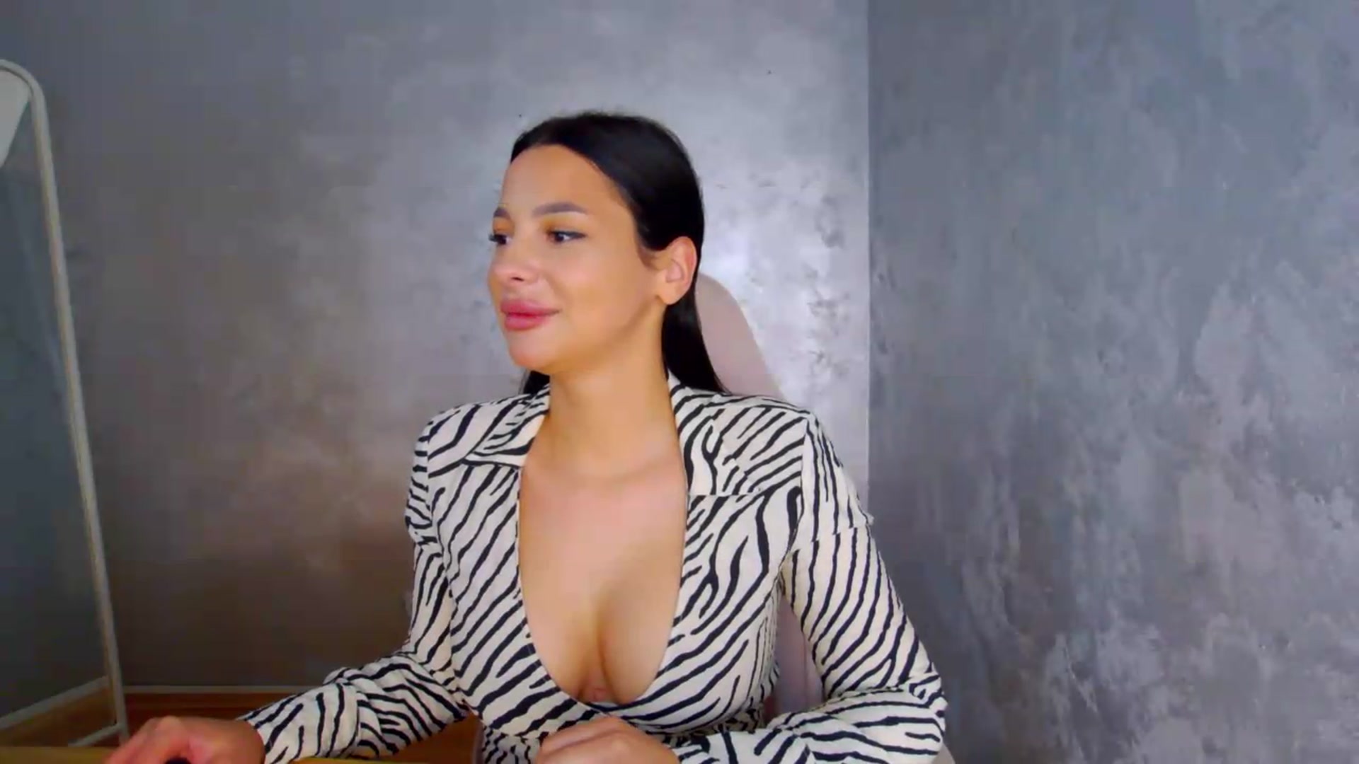 Gallery image thumbnail from meliiis_'s myfreecams stream on, 07/14/2026, 18:55 image 9 of 20
