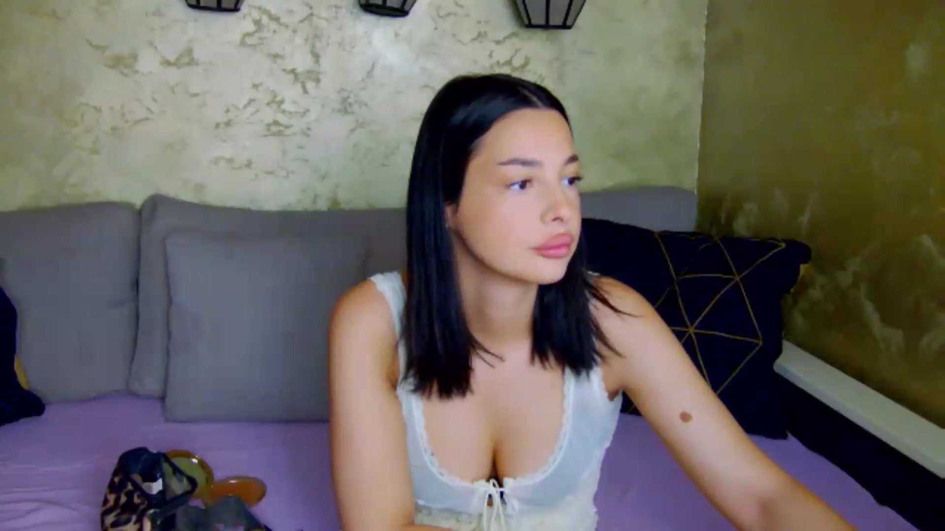 Gallery image thumbnail from meliiis_'s myfreecams stream on, 07/16/2026, 10:36 image 8 of 20