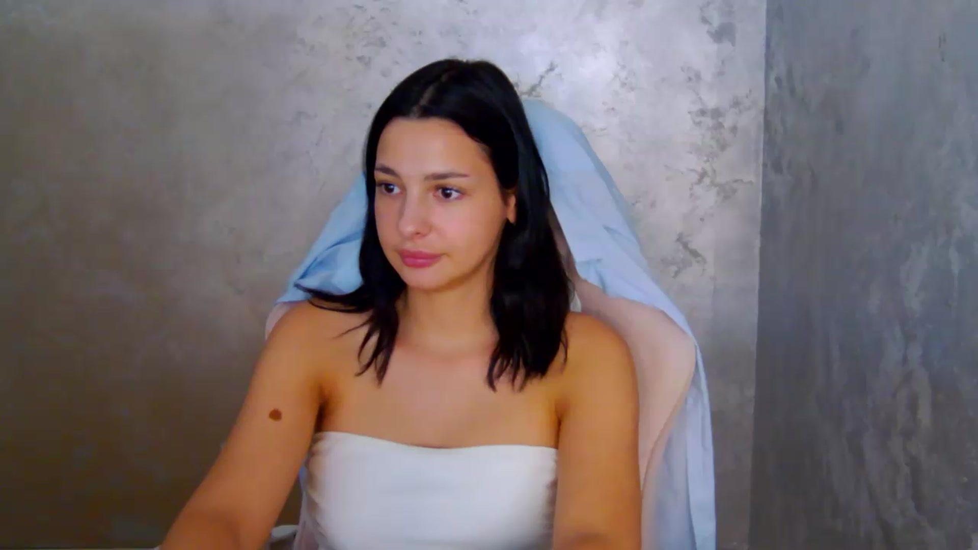 Gallery image thumbnail from meliiis_'s myfreecams stream on, 07/18/2026, 17:05 image 7 of 20