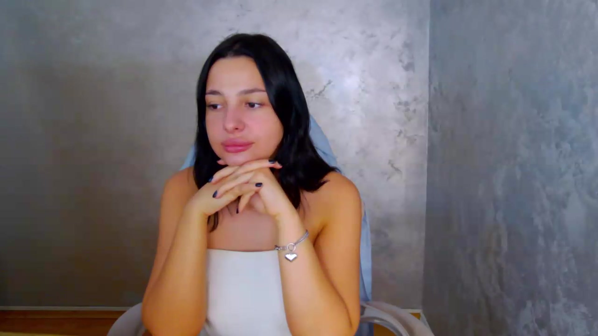 Gallery image thumbnail from meliiis_'s myfreecams stream on, 07/18/2026, 17:05 image 15 of 20