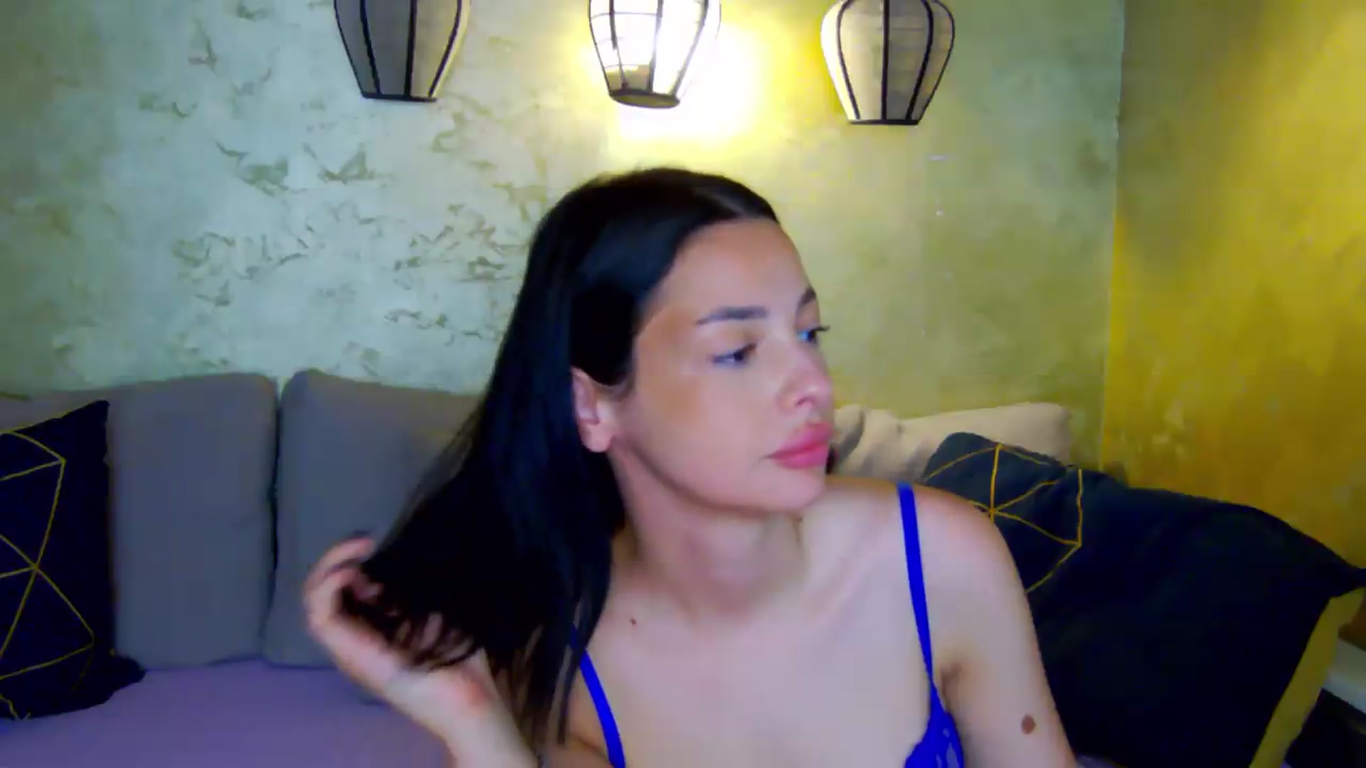 Gallery image thumbnail from meliiis_'s myfreecams stream on, 07/20/2026, 14:34 image 12 of 20