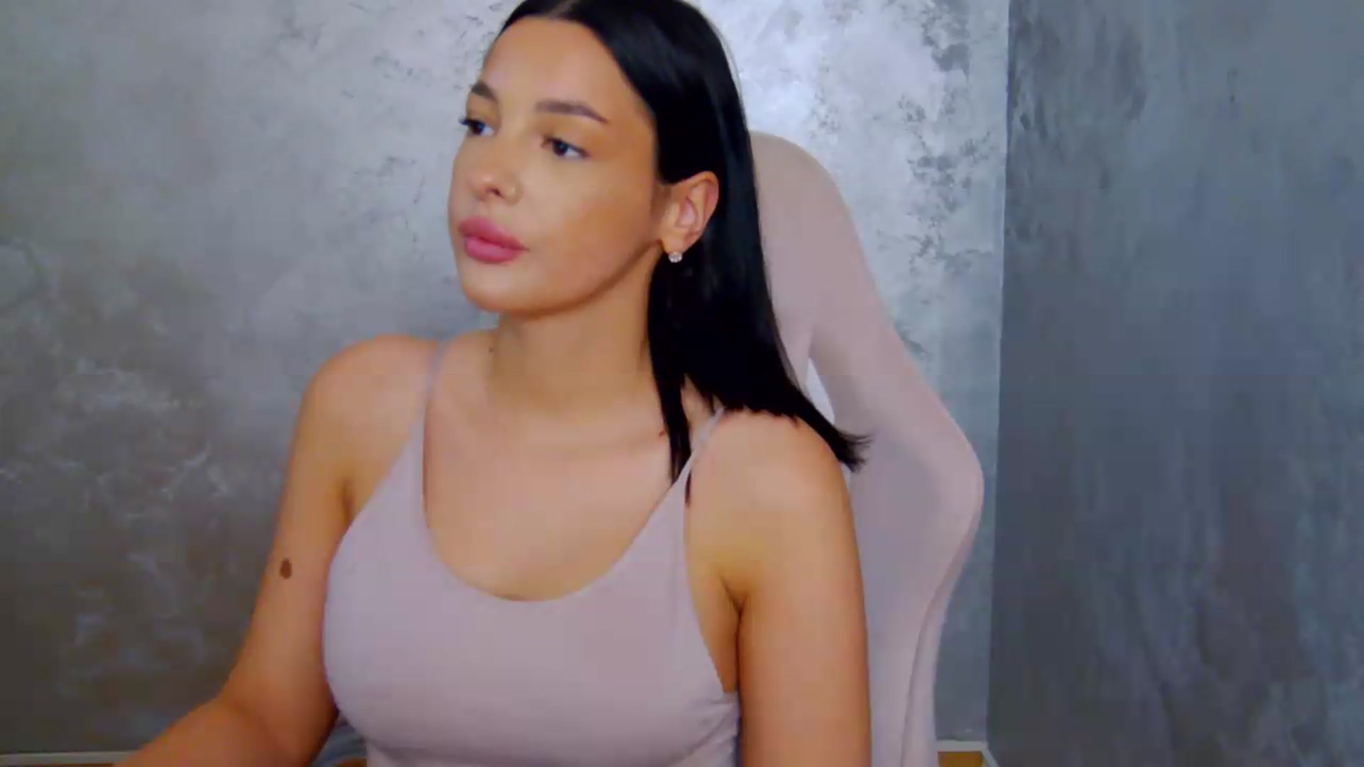 Gallery image thumbnail from meliiis_'s myfreecams stream on, 07/22/2026, 15:10 image 15 of 20