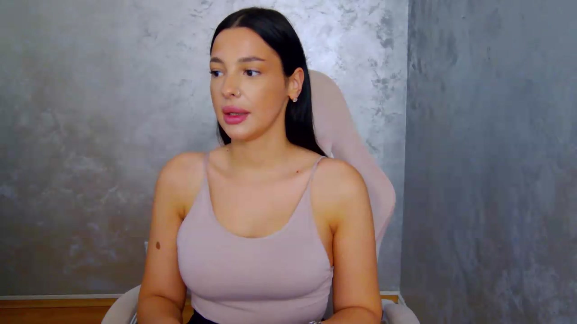 Gallery image thumbnail from meliiis_'s myfreecams stream on, 07/22/2026, 15:10 image 19 of 20